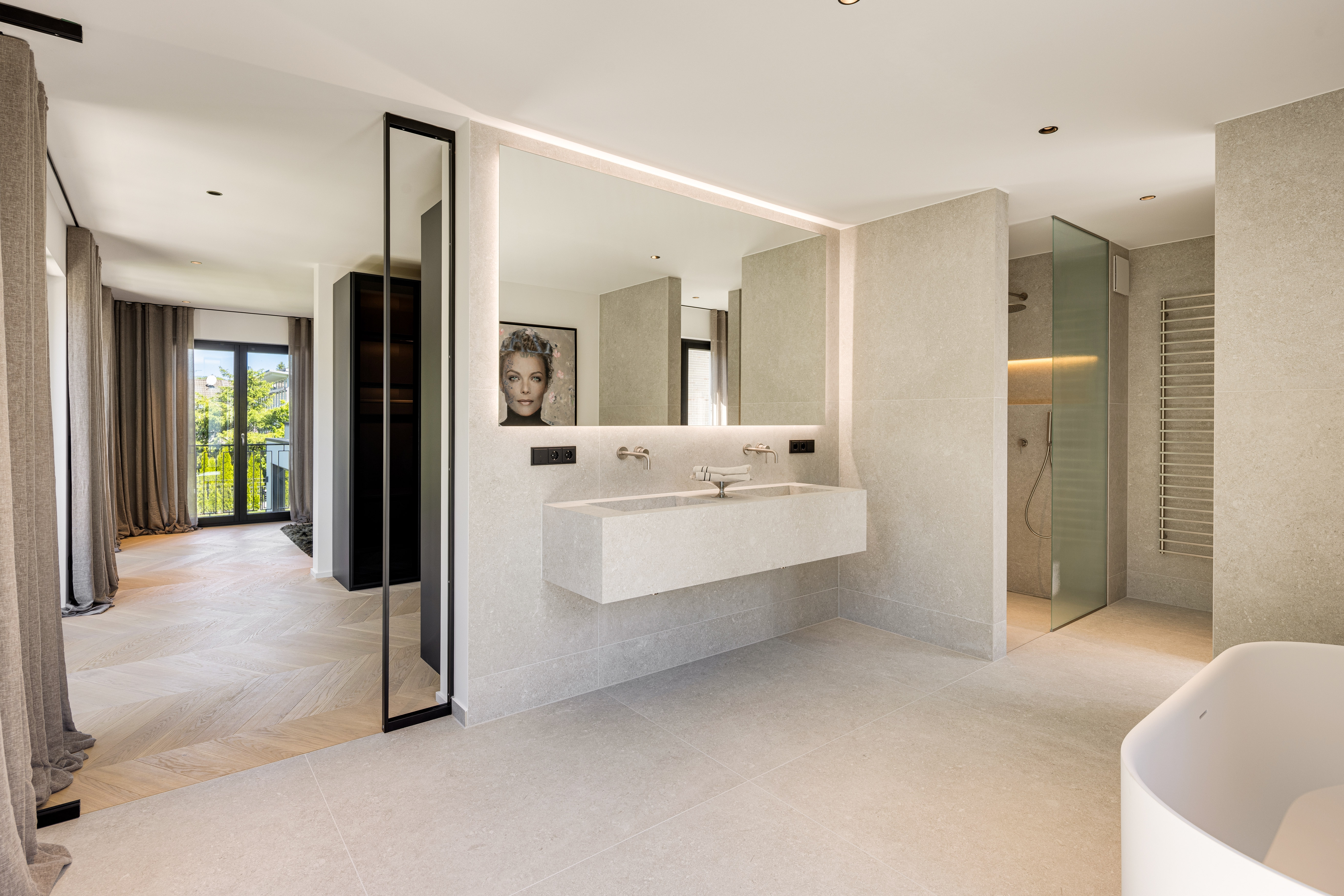 4 Bedroom Single Family Home/House's Image 10