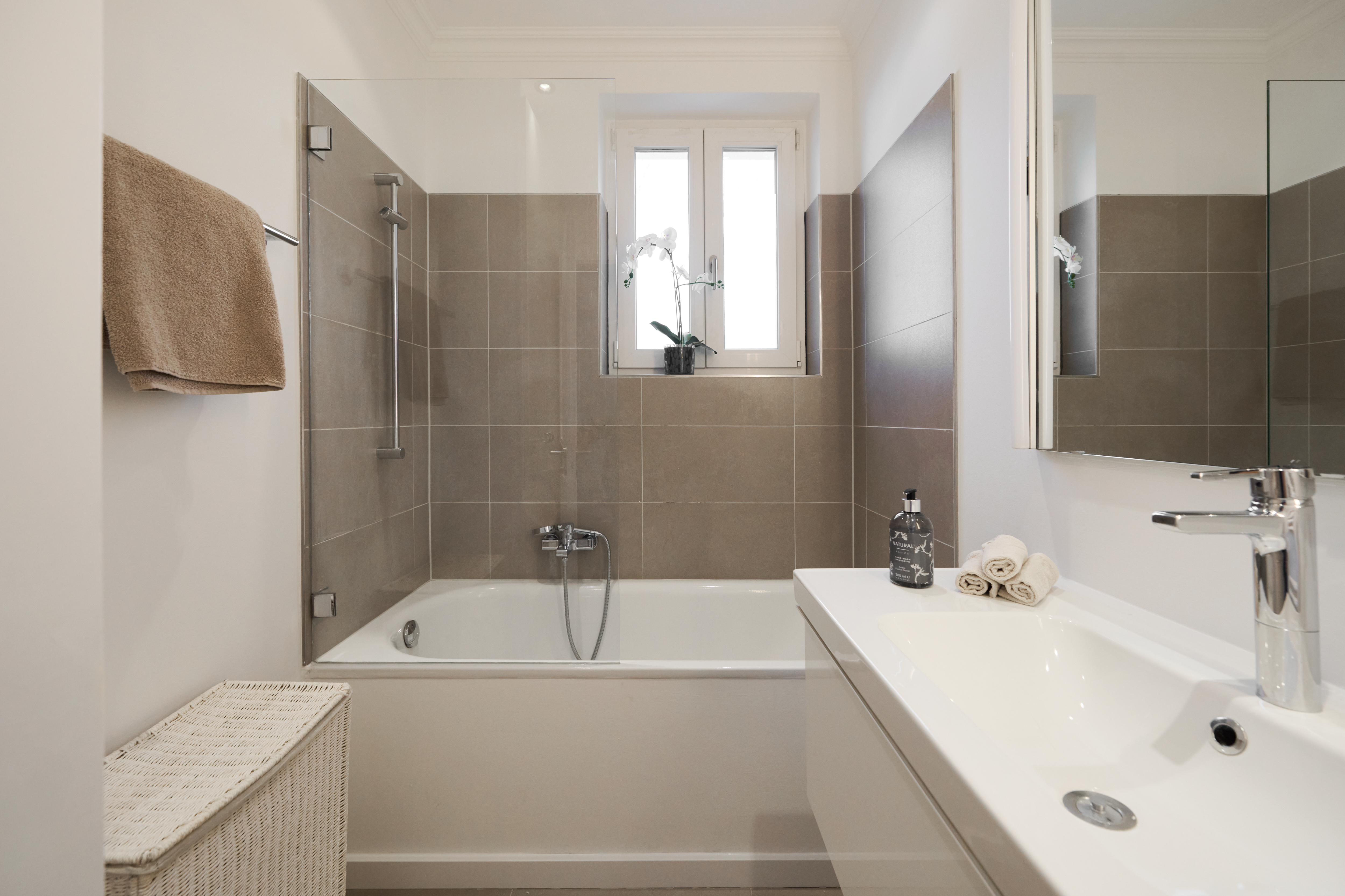 1 Bedroom Apartment/Flat's Image 4