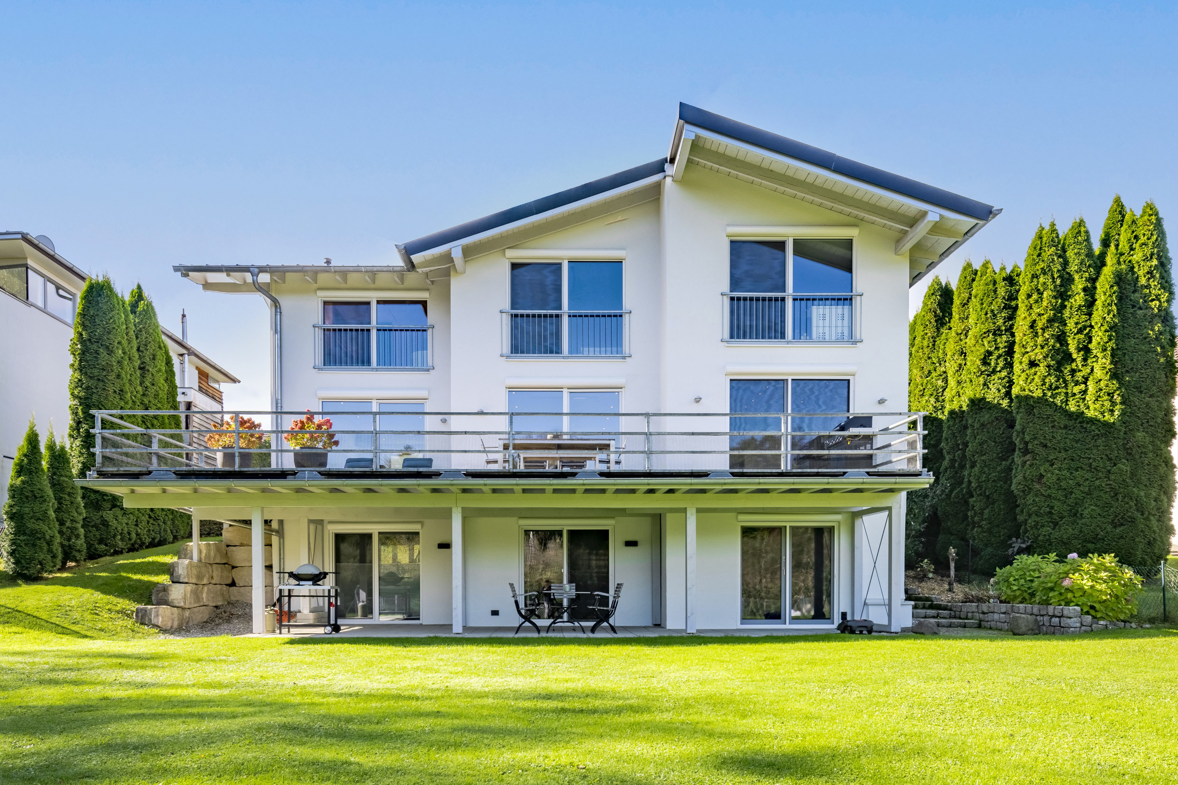 3 Bedroom Single Family Home/House's Image 8