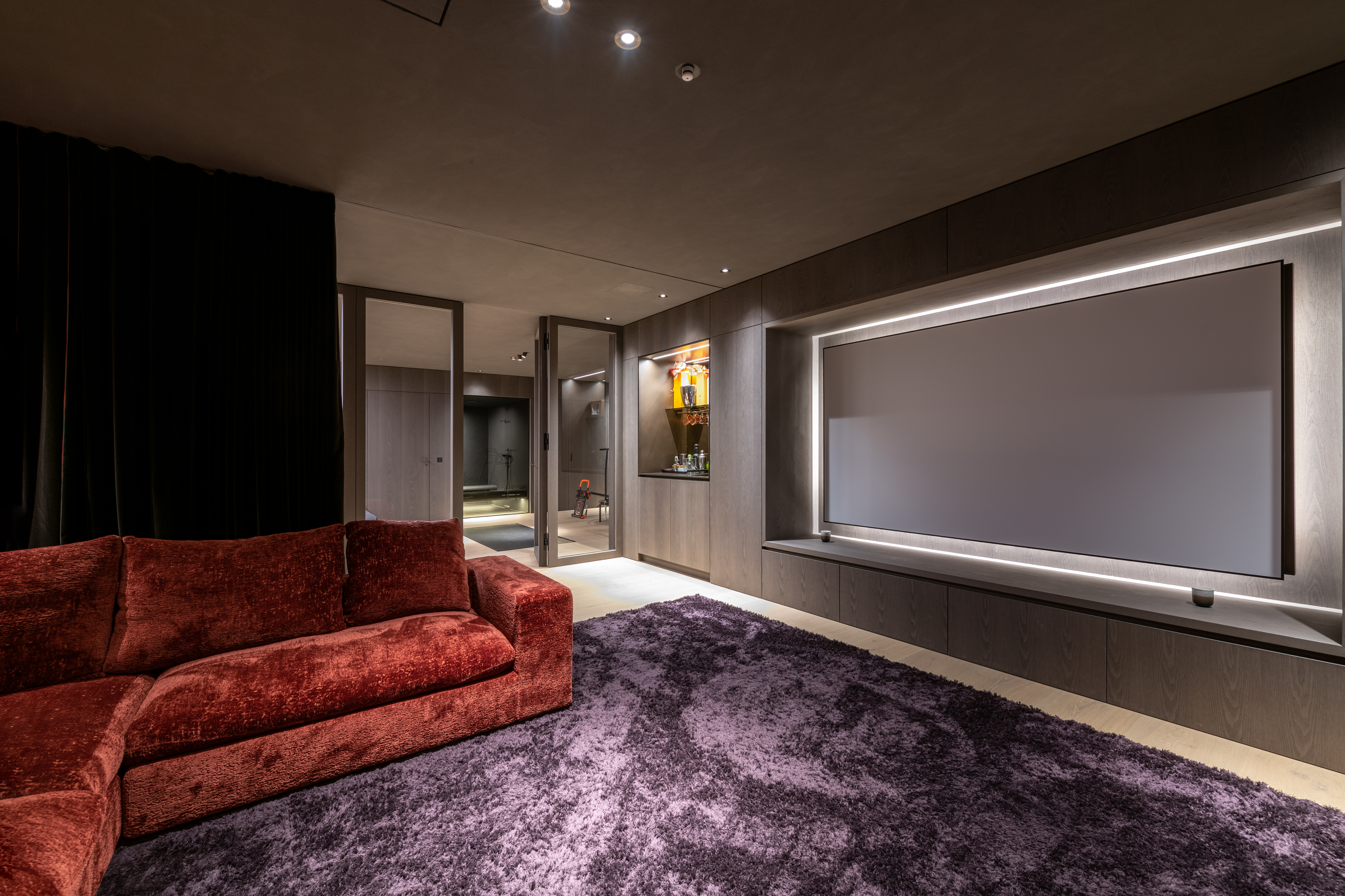 4 Bedroom Single Family Home/House's Image 8