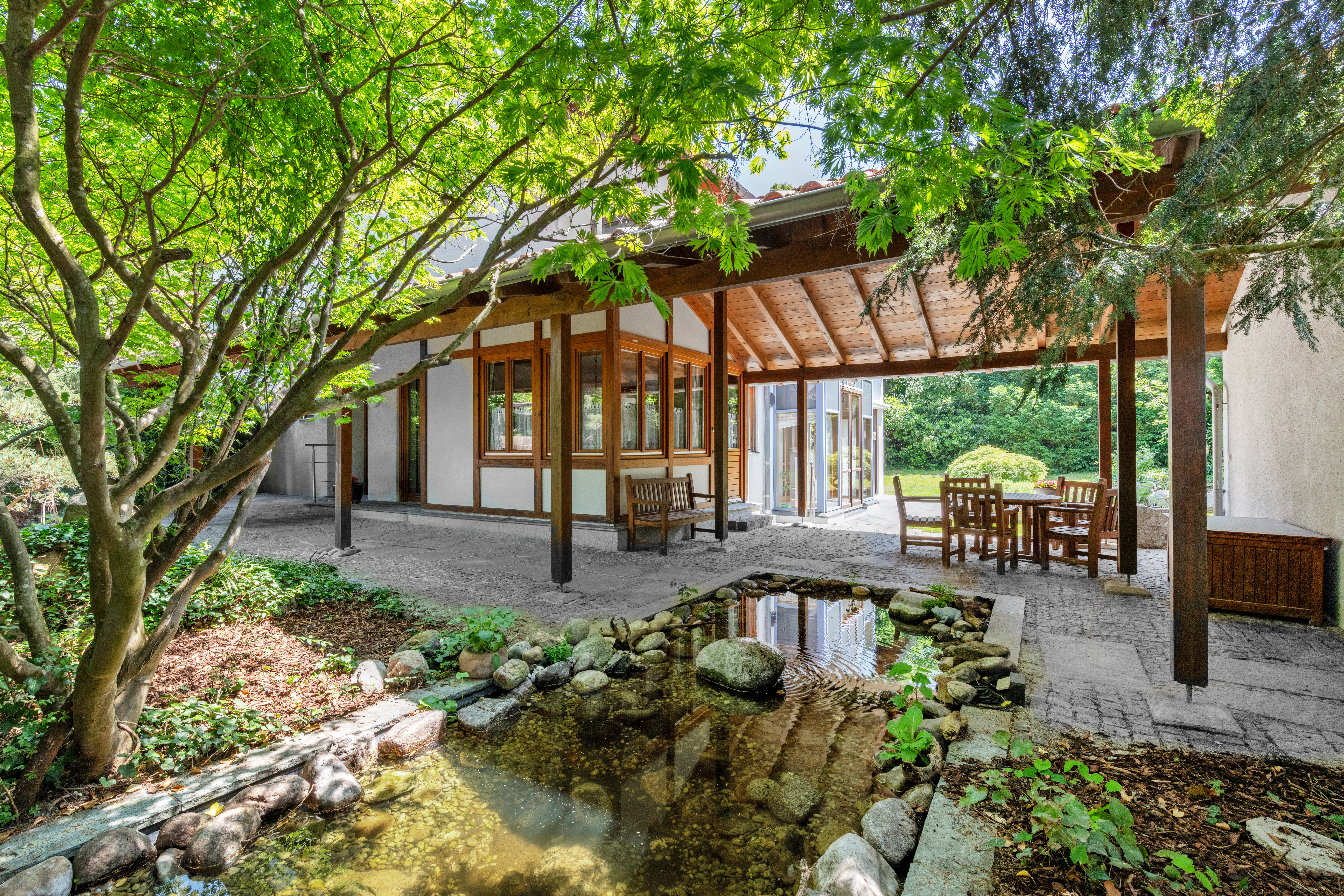 5 Bedroom Single Family Home/House's Image 5