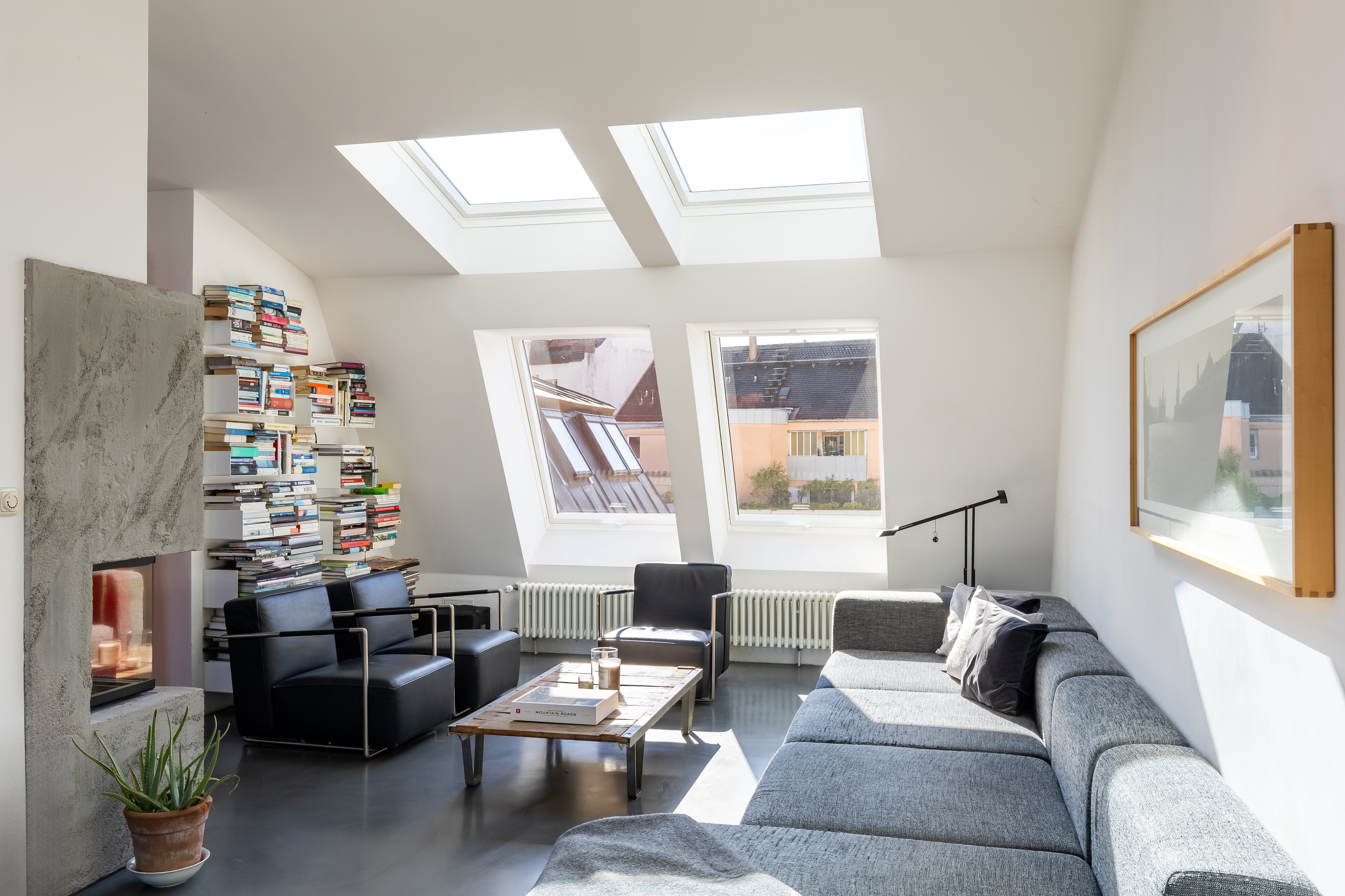 3 Bedroom Apartment/Flat's Image 3