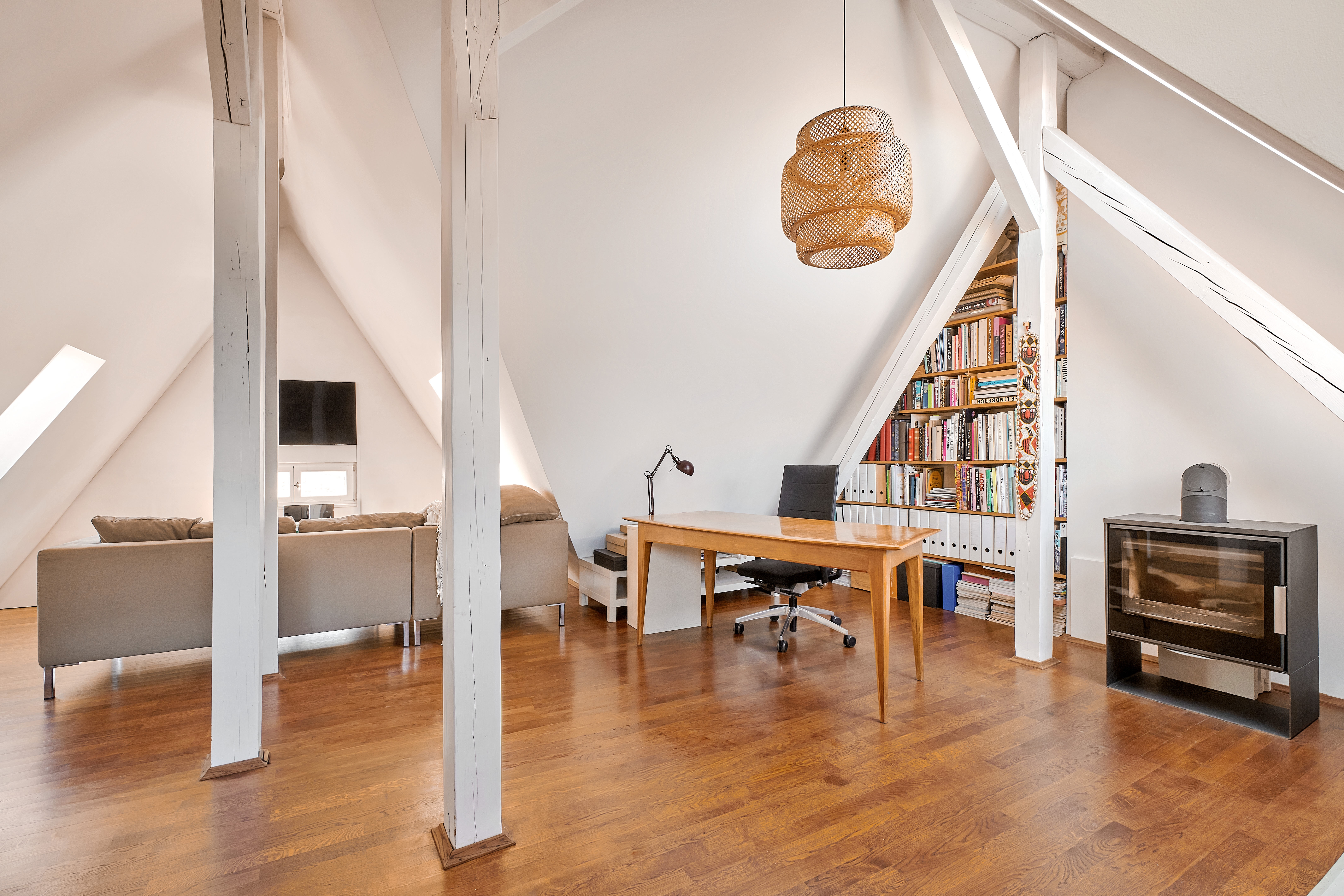 6 Bedroom Villa/Townhouse's Image 6