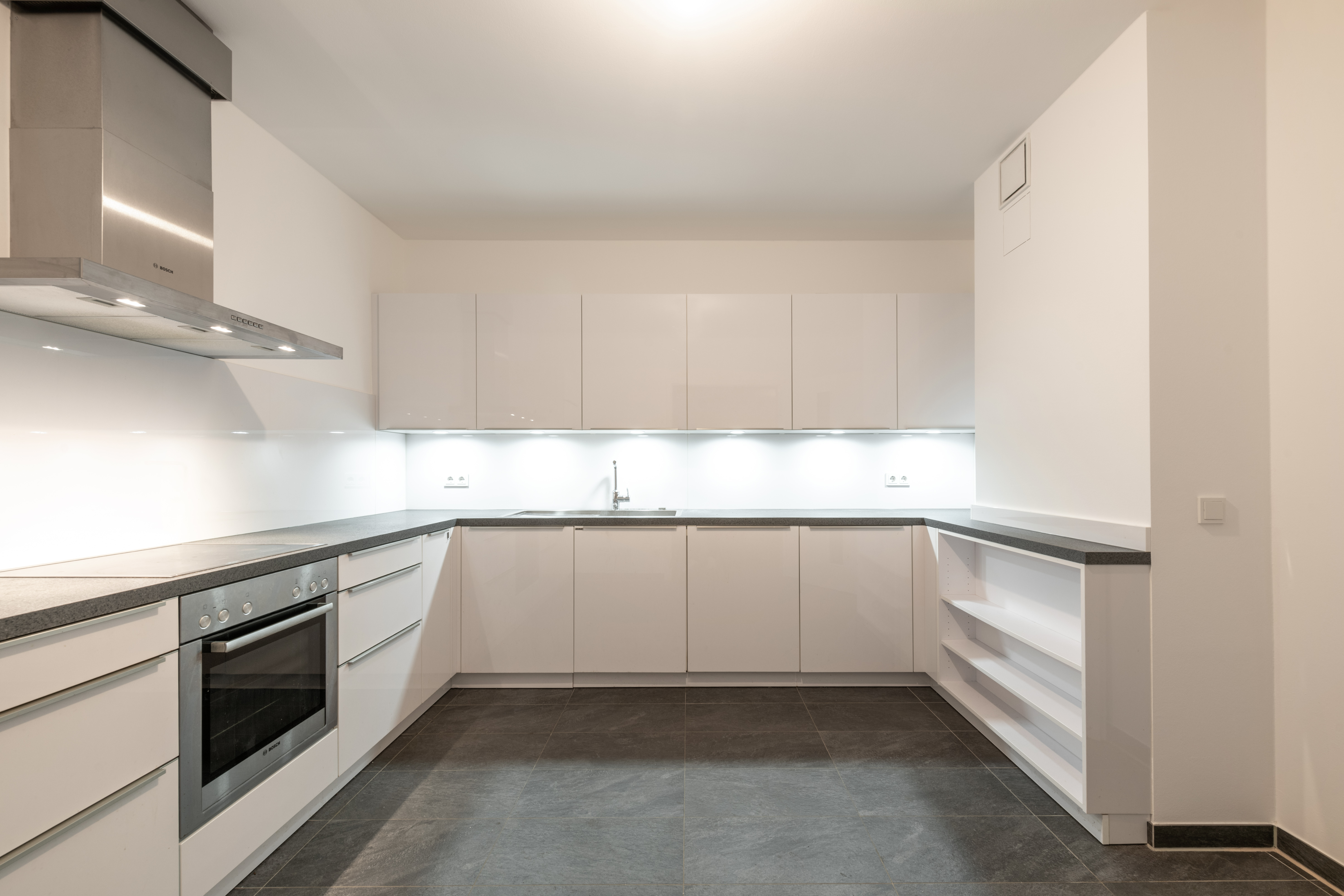 1 Bedroom Commercial/Office's Image 3