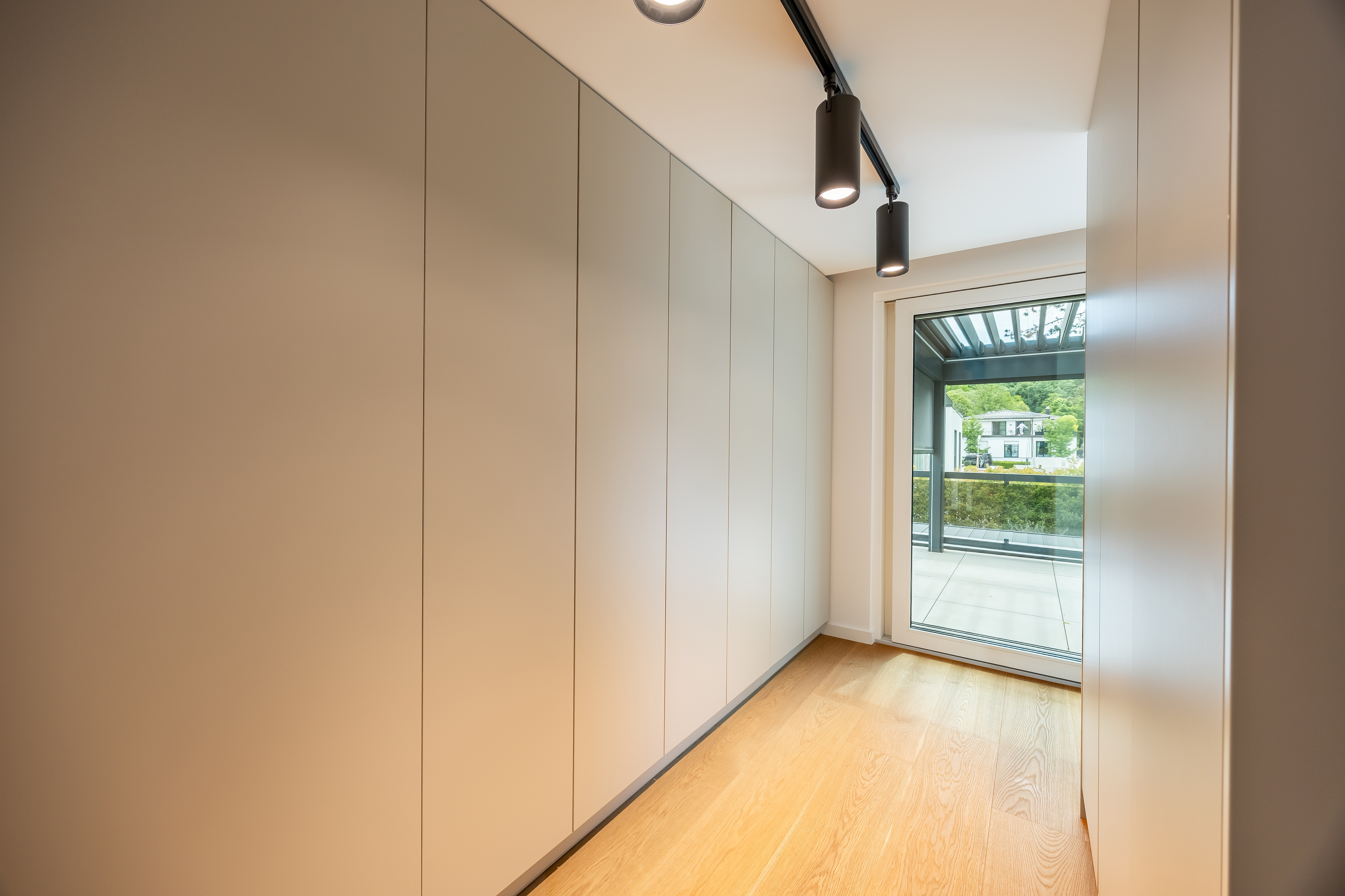 2 Bedroom Other's Image 4