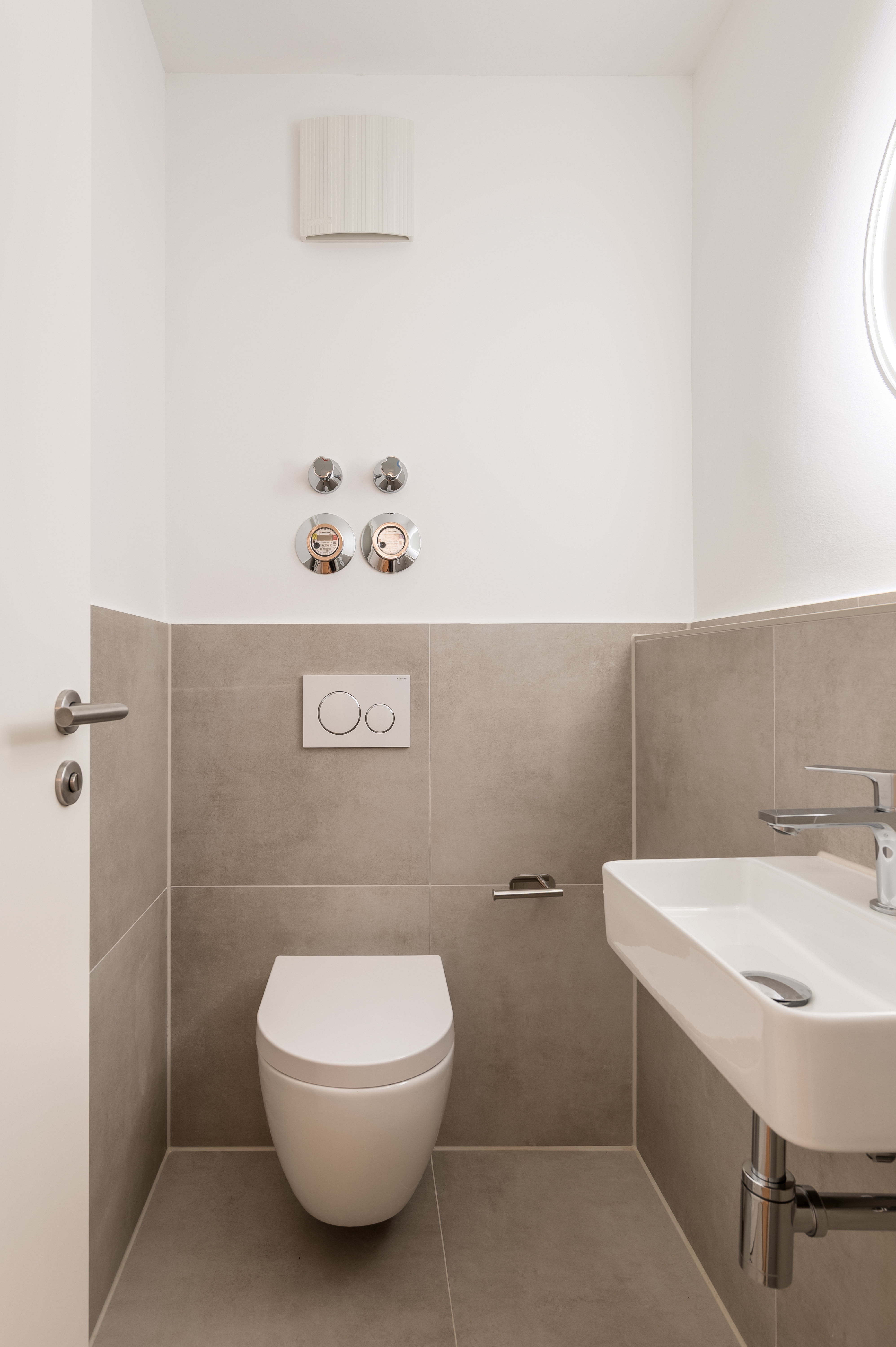 2 Bedroom Apartment/Flat's Image 6