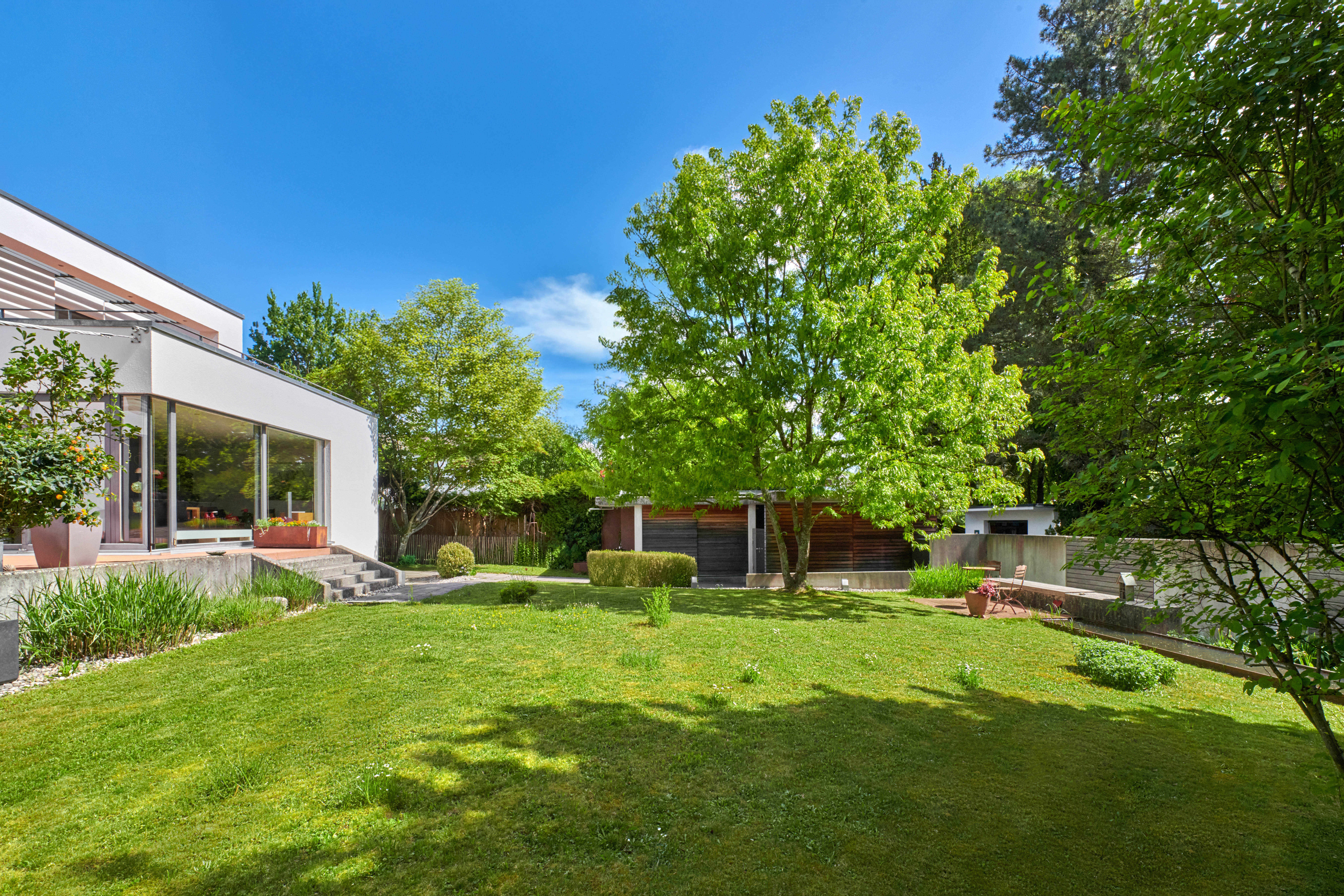 4 Bedroom Single Family Home/House's Image 9