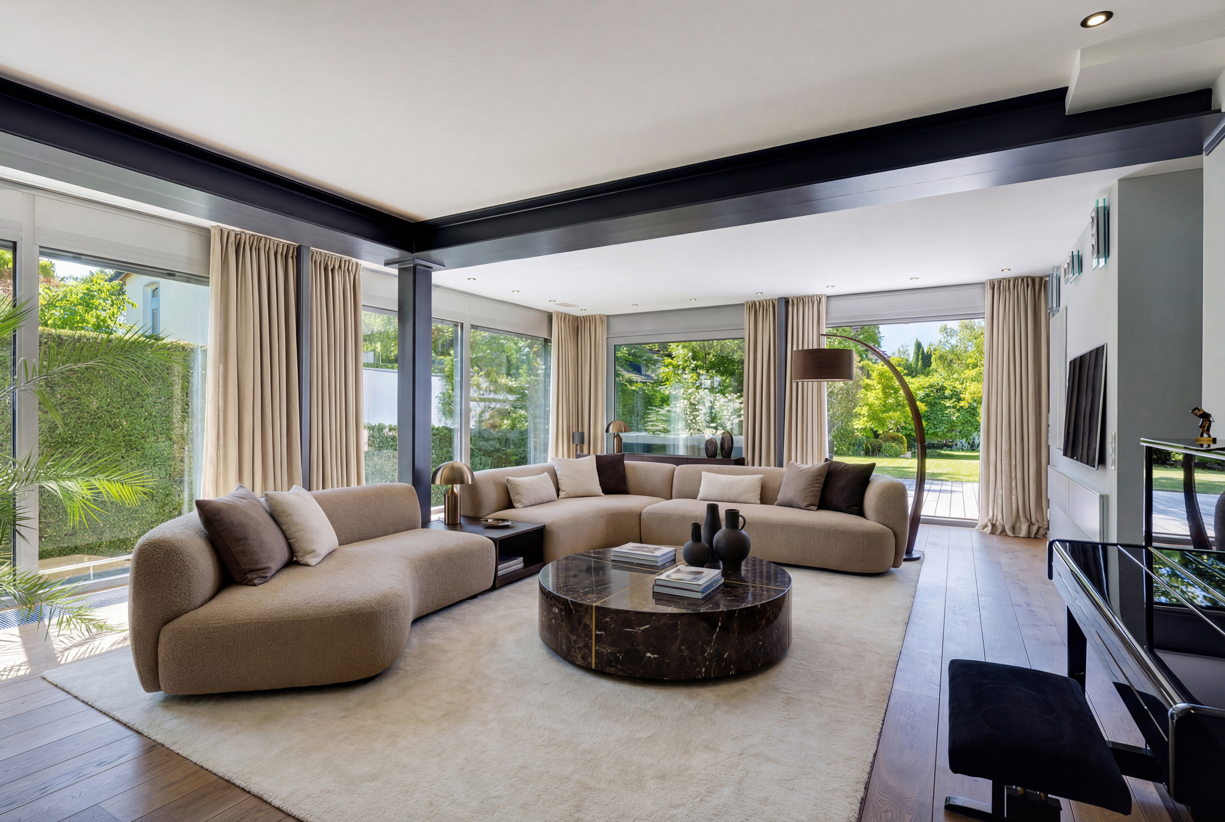 3 Bedroom Villa/Townhouse's Image 4