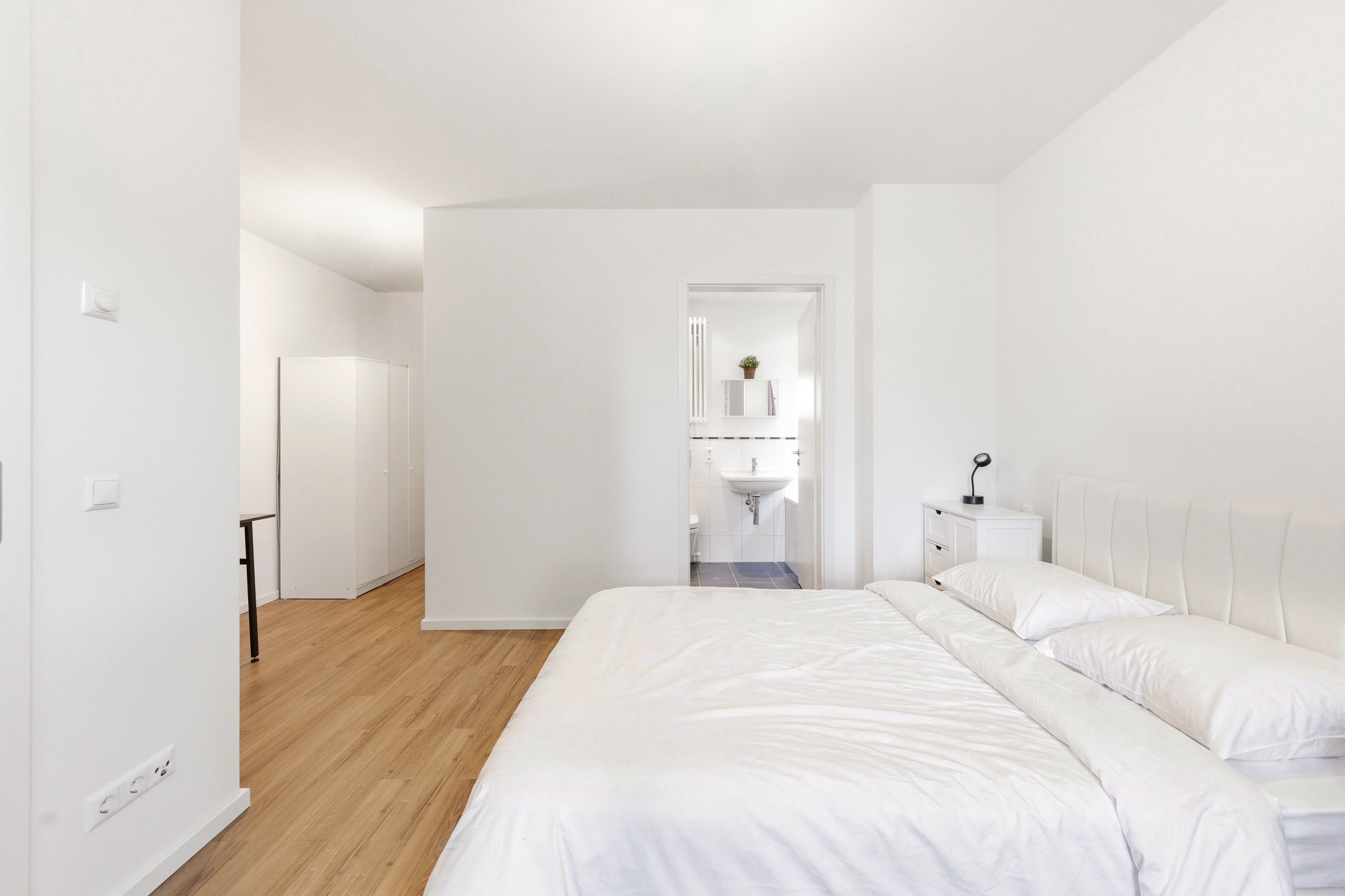 1 Bedroom Apartment/Flat's Image 3