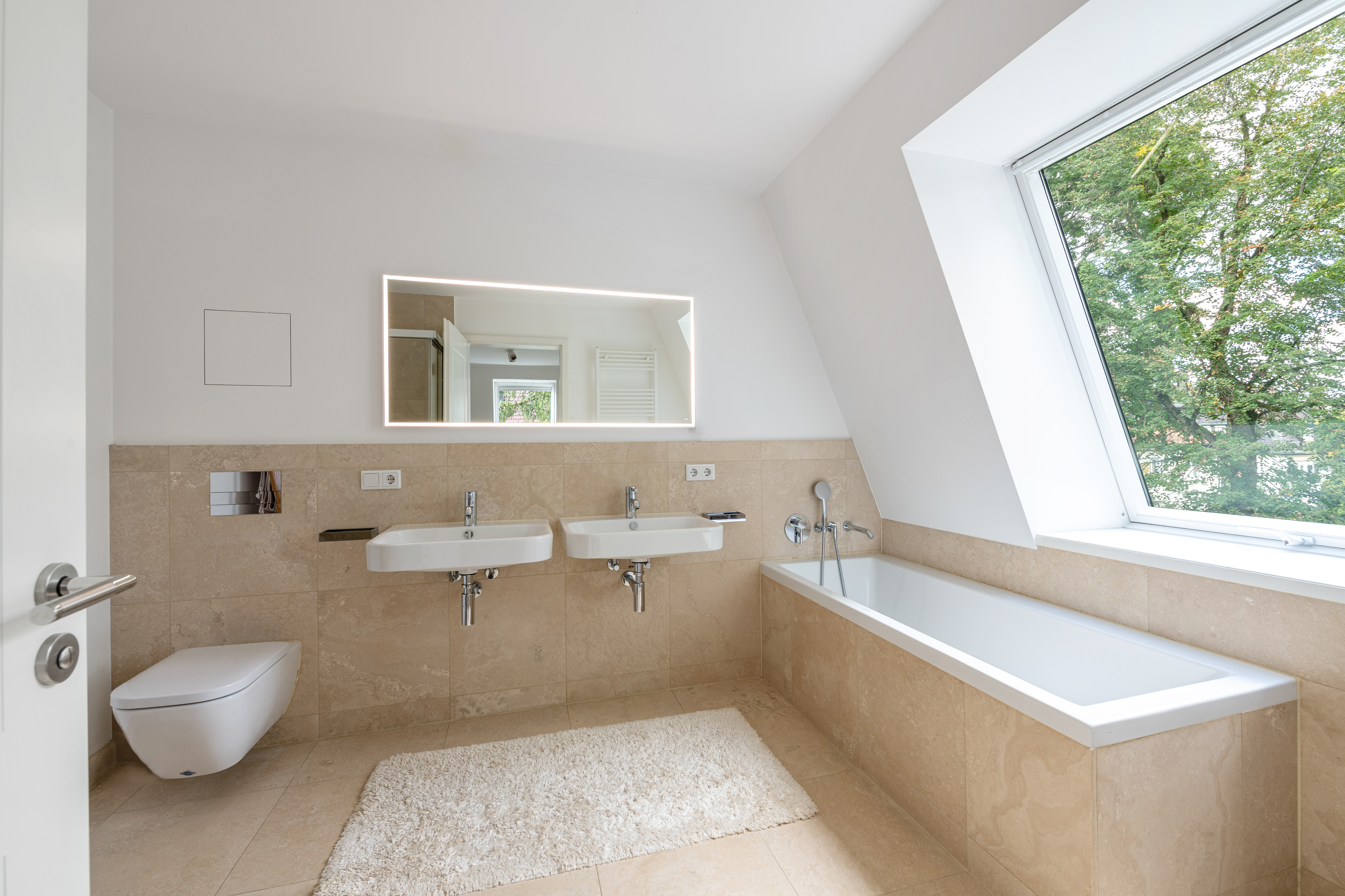 3 Bedroom Apartment/Flat's Image 6