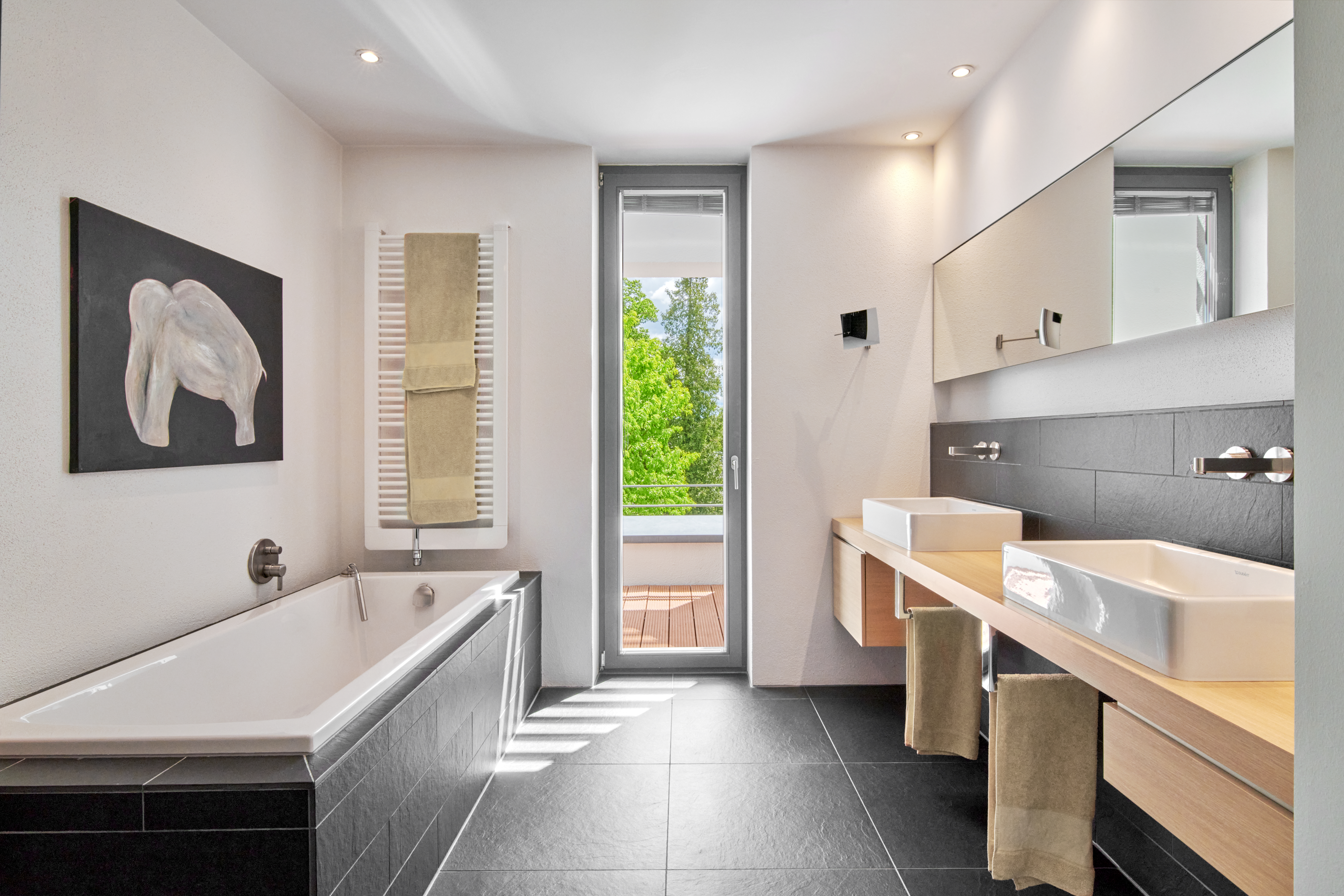 4 Bedroom Single Family Home/House's Image 8