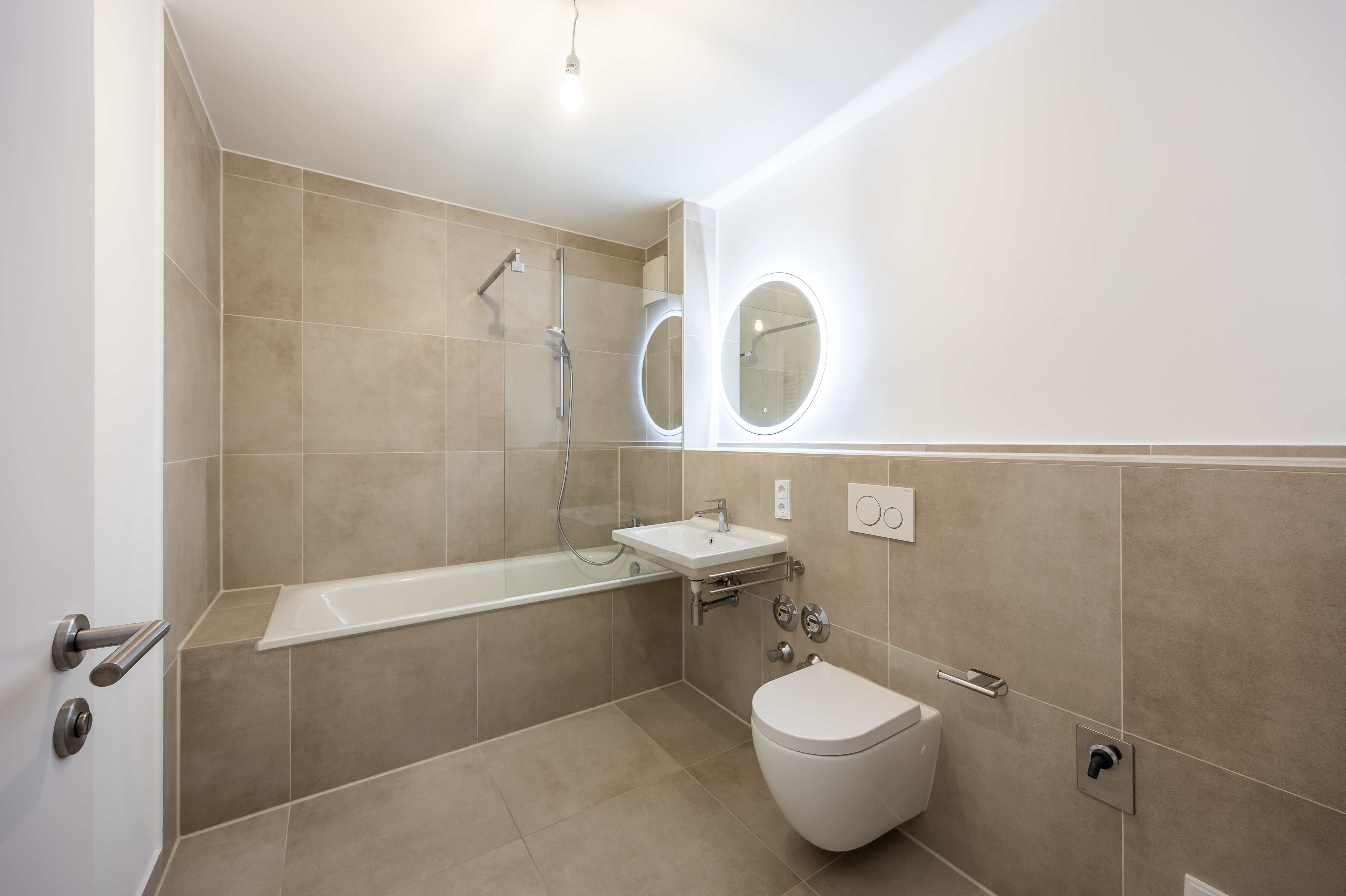 2 Bedroom Apartment/Flat's Image 3