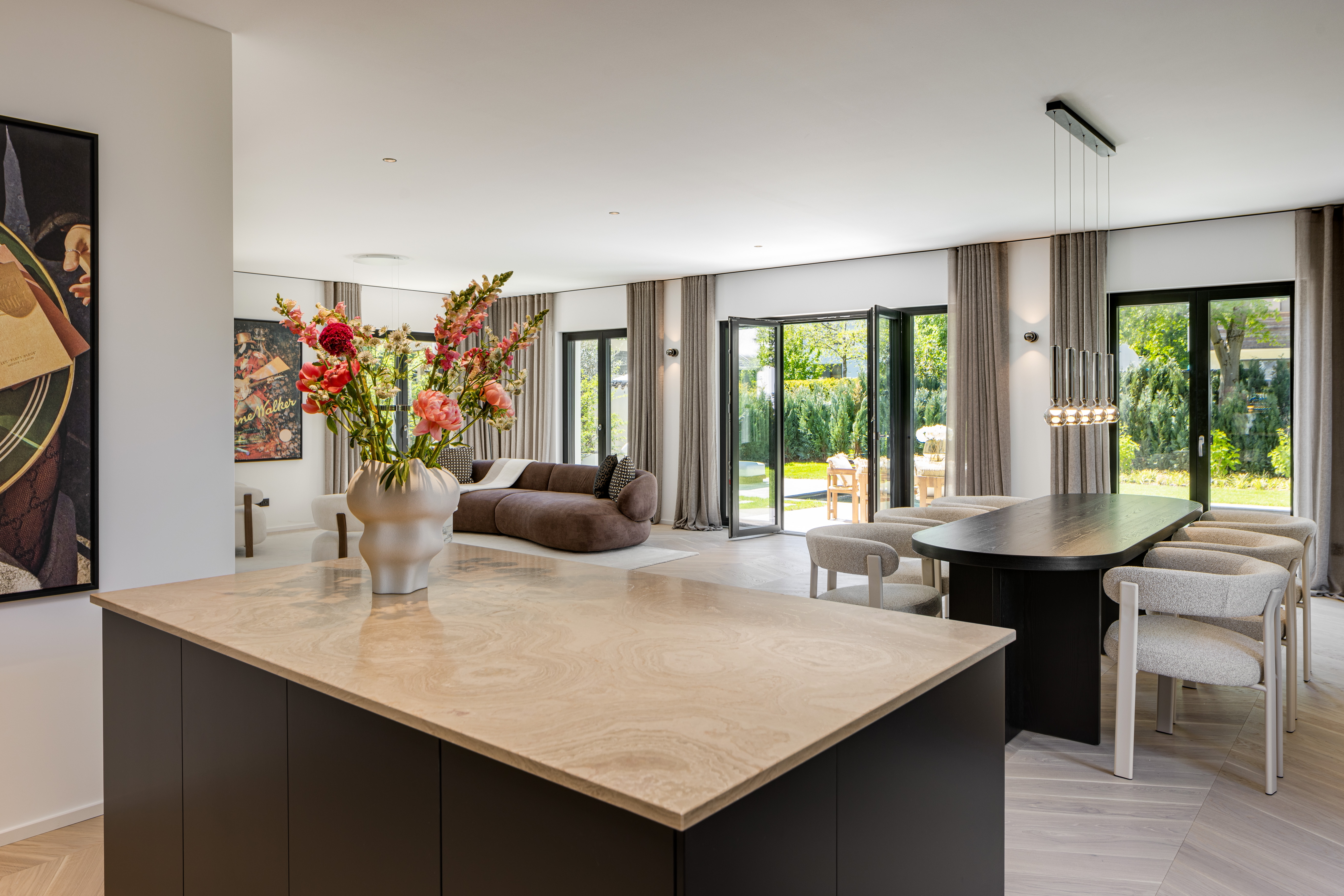 4 Bedroom Single Family Home/House's Image 5