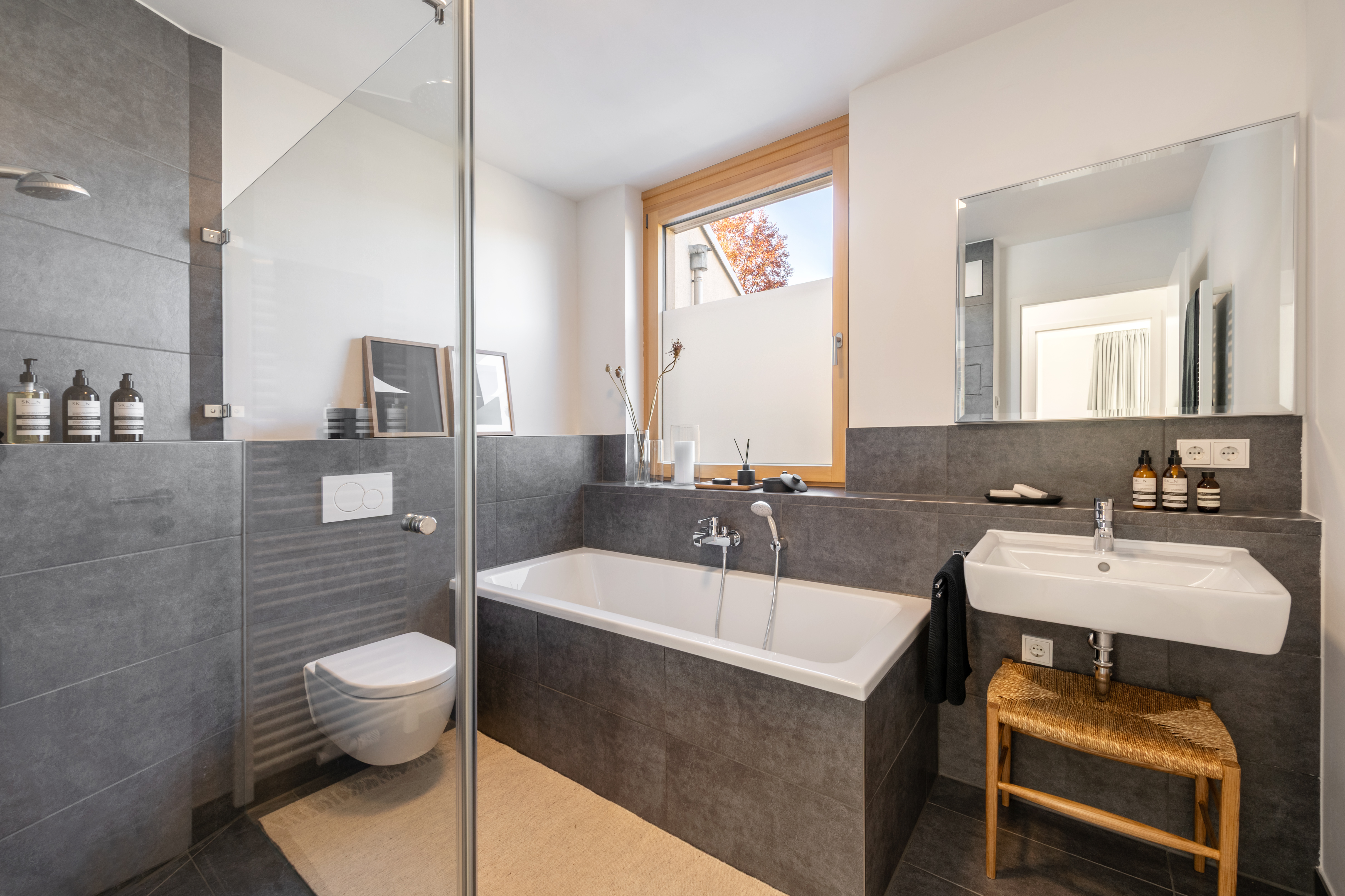 2 Bedroom Apartment/Flat's Image 3