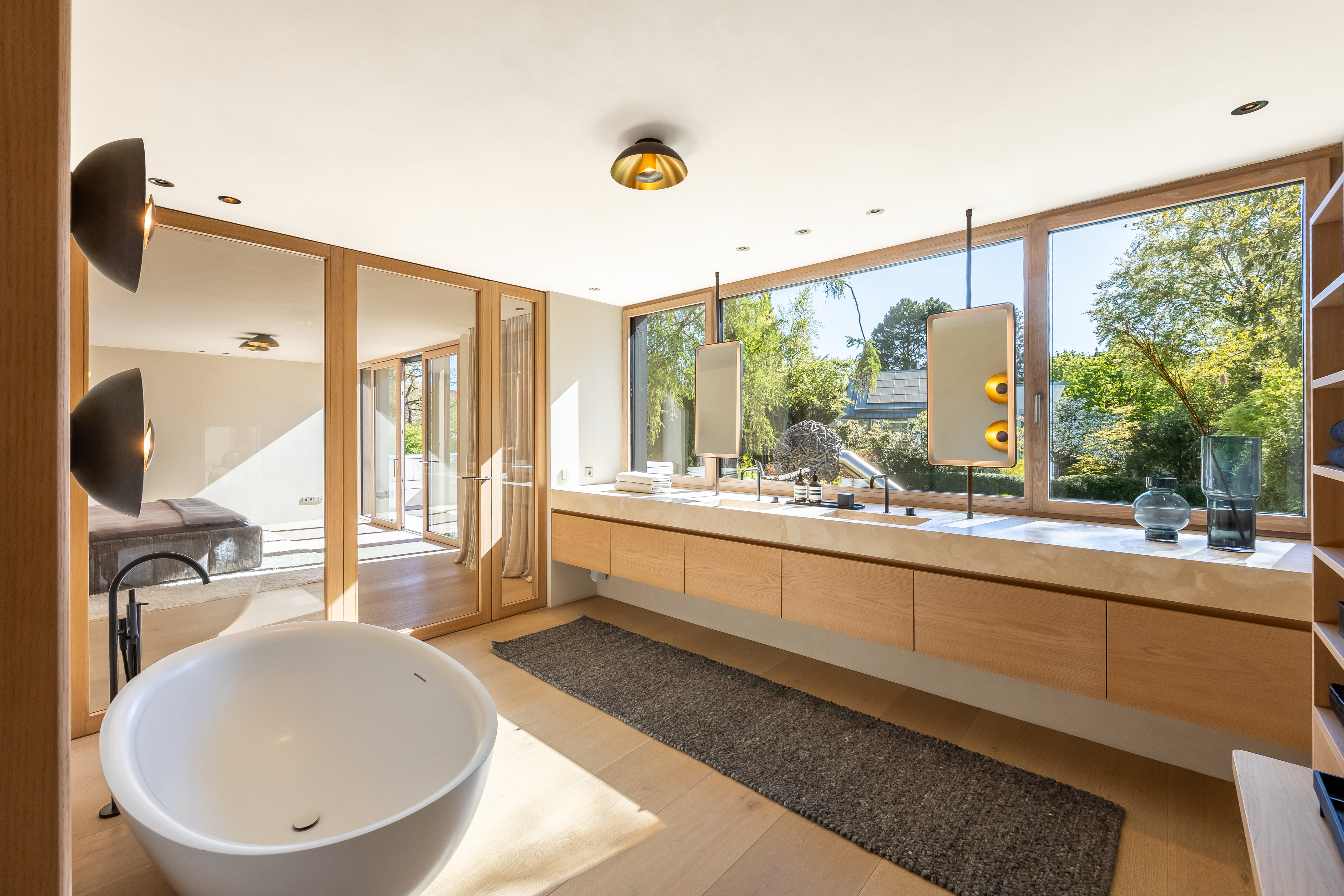 4 Bedroom Single Family Home/House's Image 4