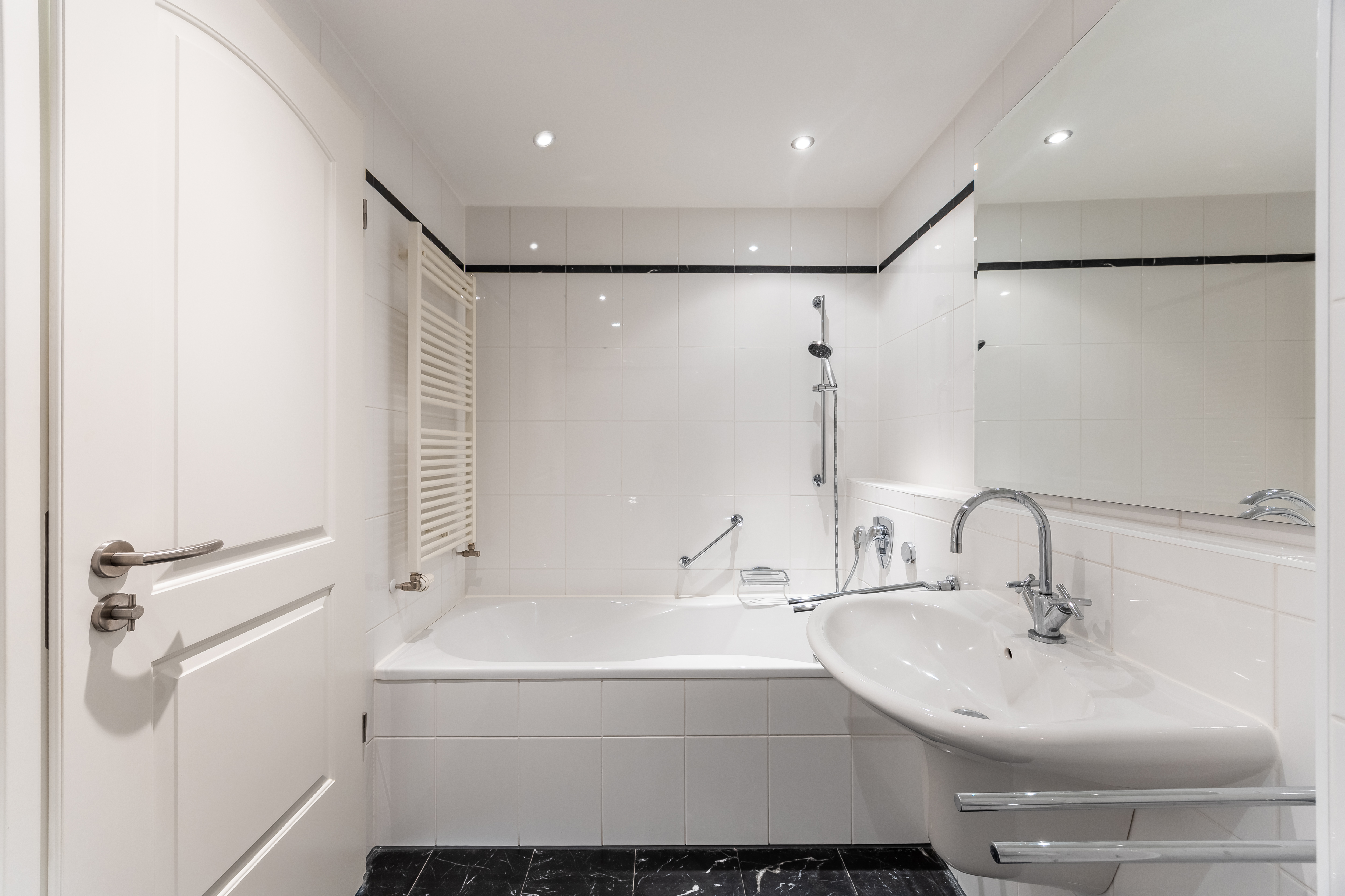 1 Bedroom Apartment/Flat's Image 6