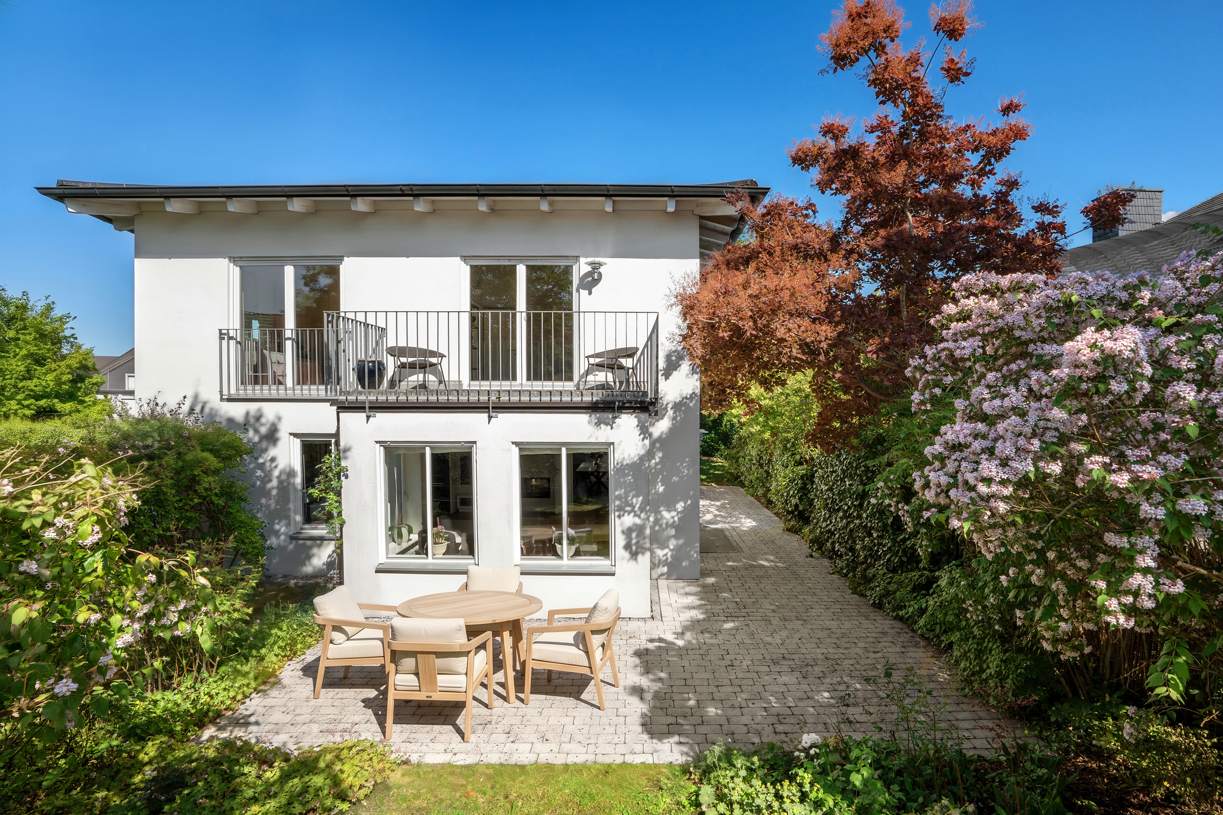 5 Bedroom Single Family Home/House's Image 12