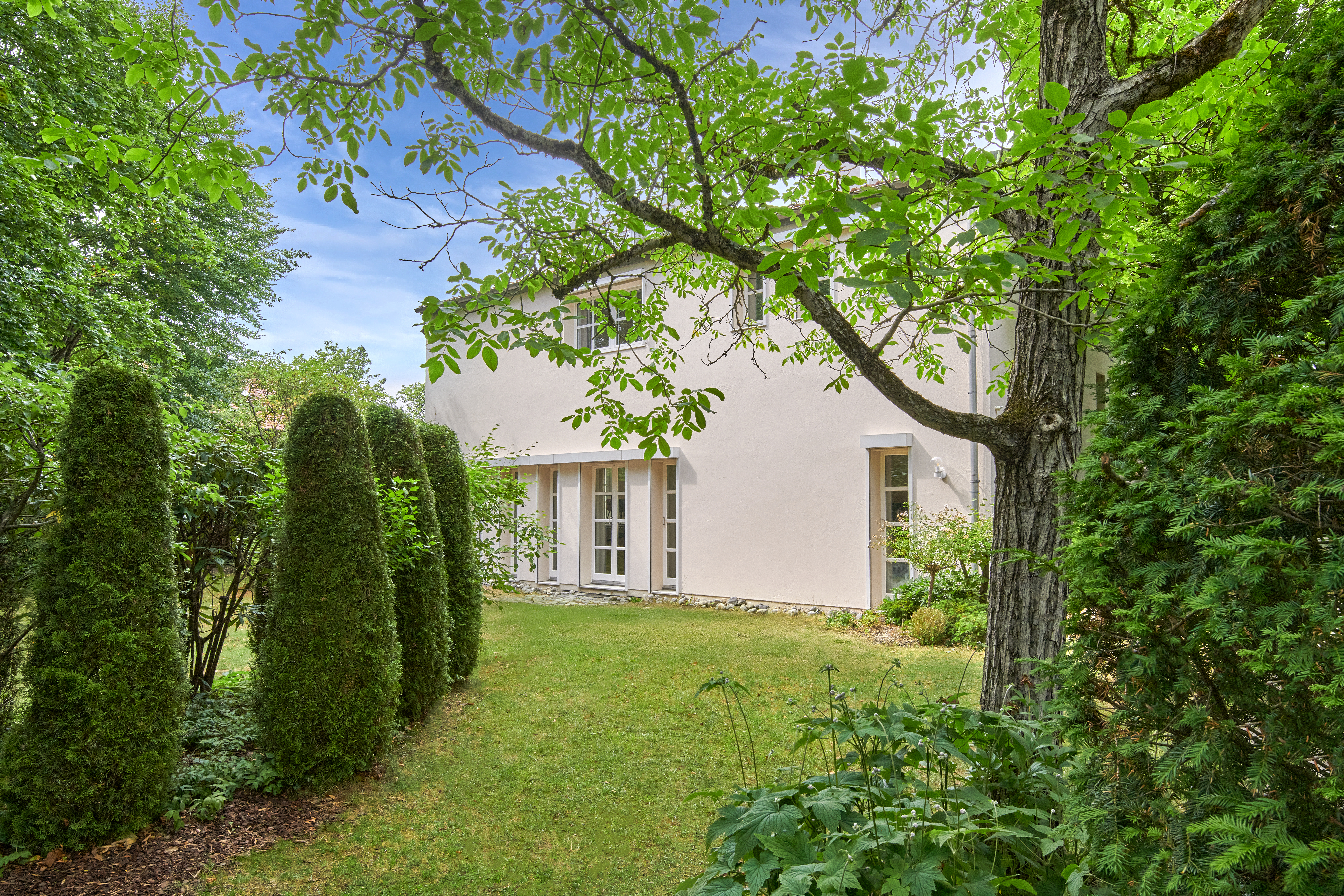6 Bedroom Villa/Townhouse's Image 11