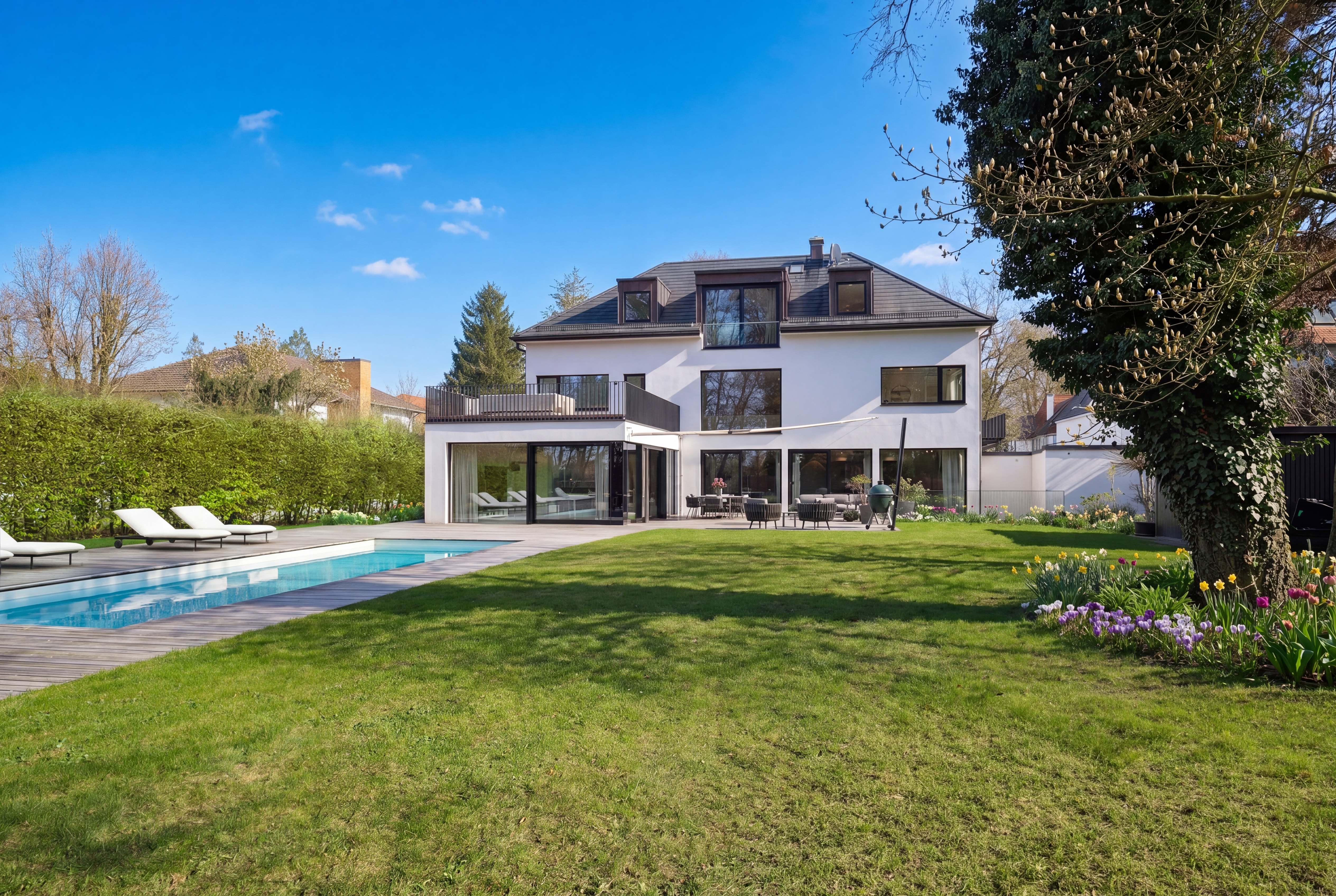 5 Bedroom Villa/Townhouse's Image 19
