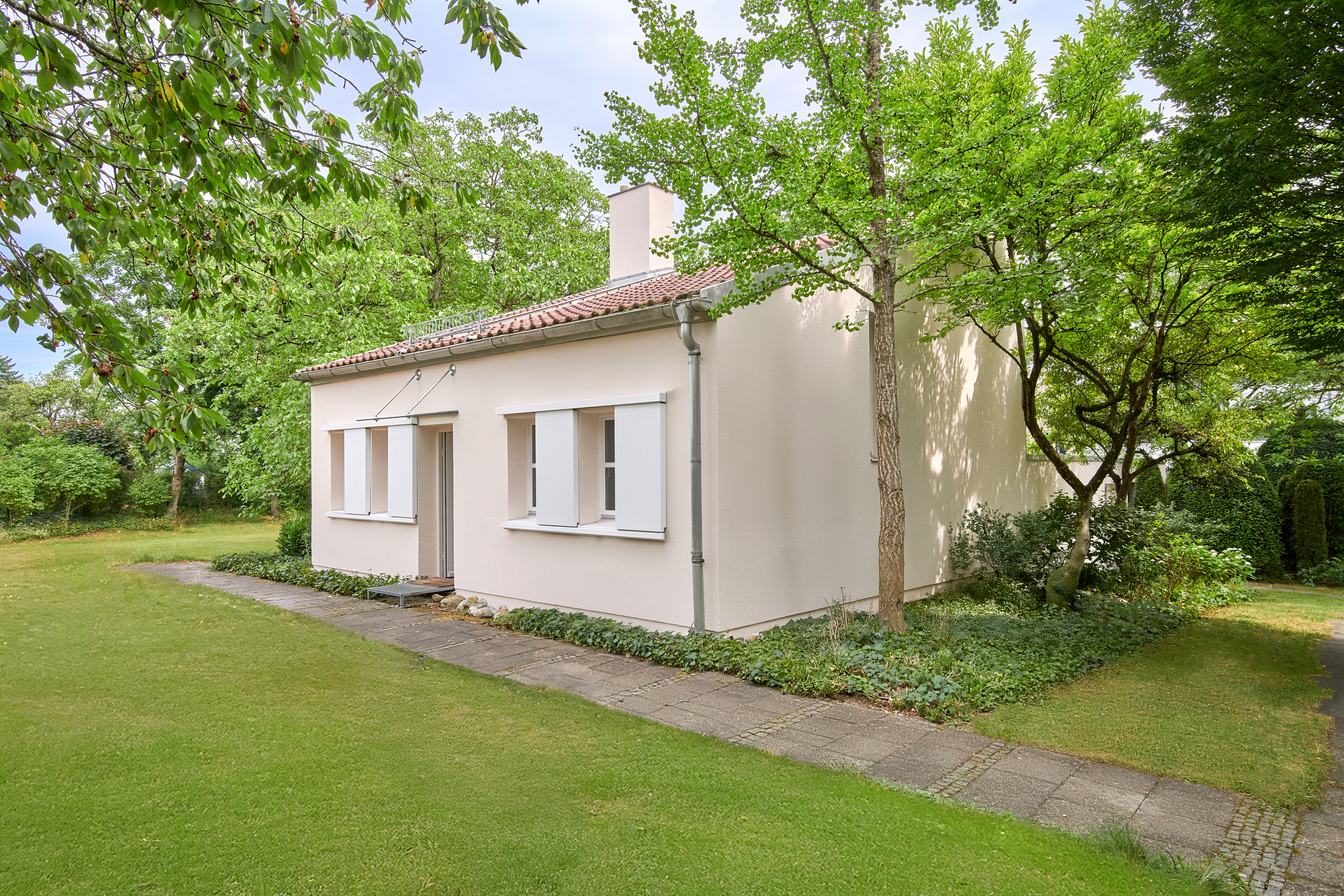 6 Bedroom Villa/Townhouse's Image 8