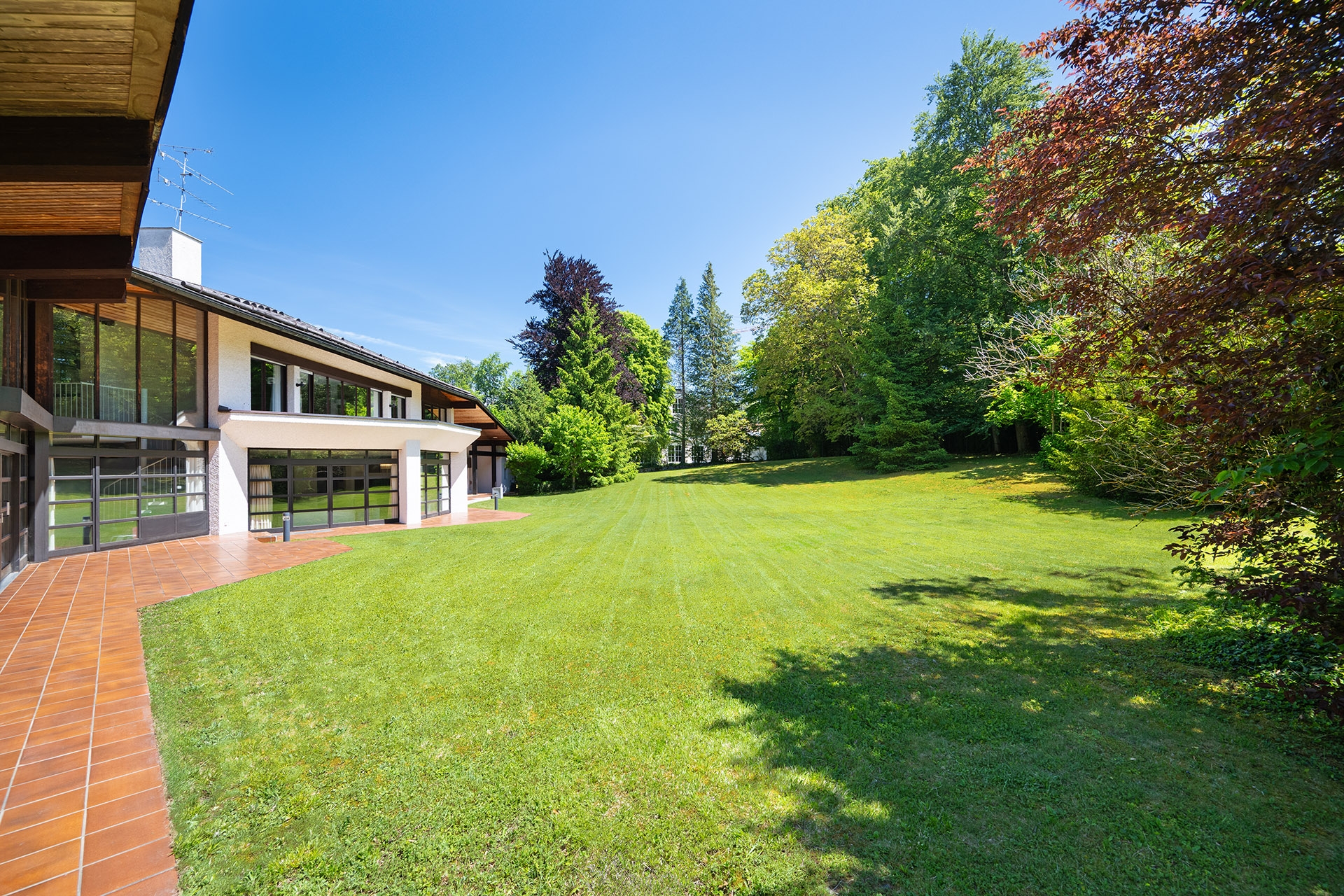 10 Bedroom Villa/Townhouse's Image 9