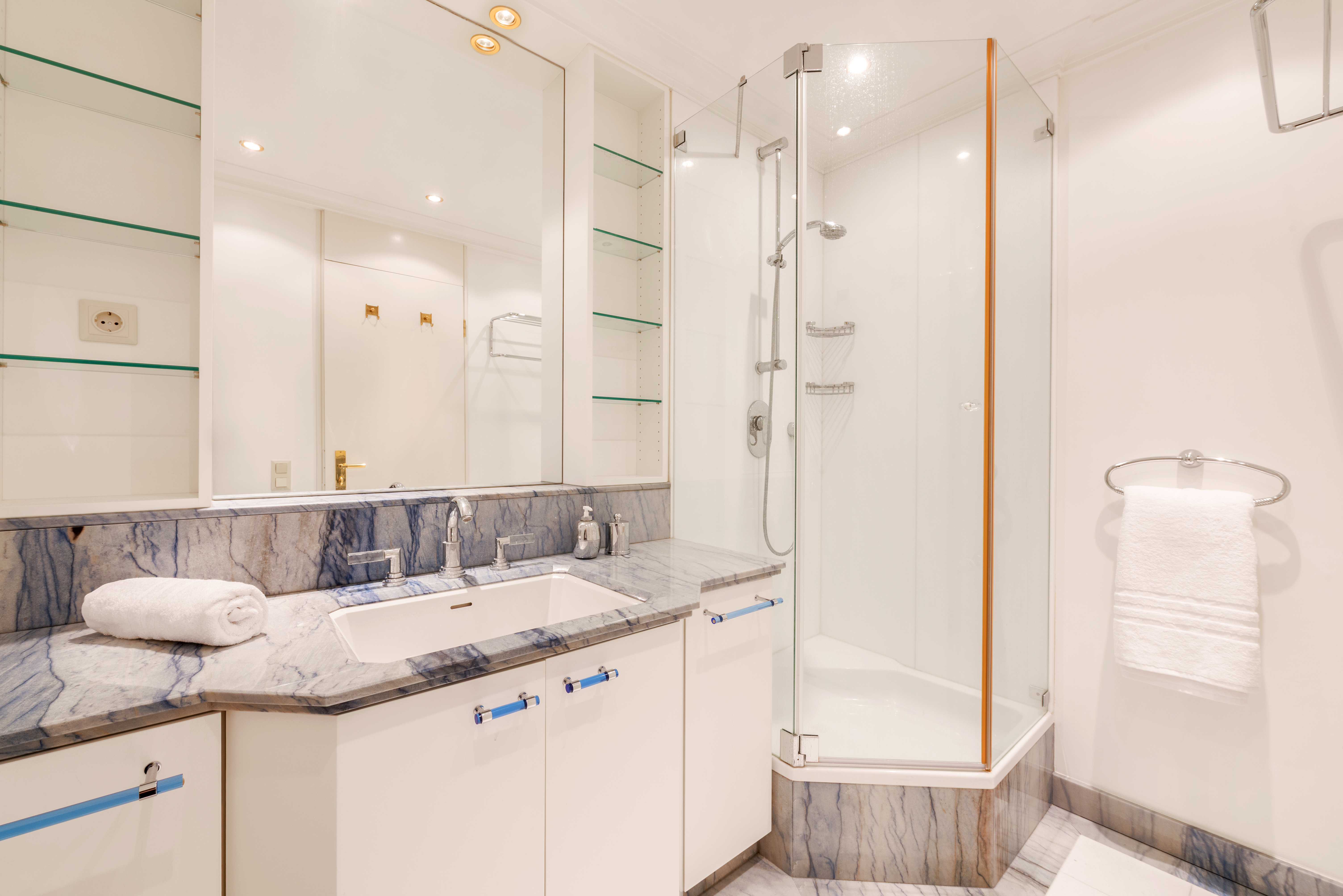 2 Bedroom Apartment/Flat's Image 7