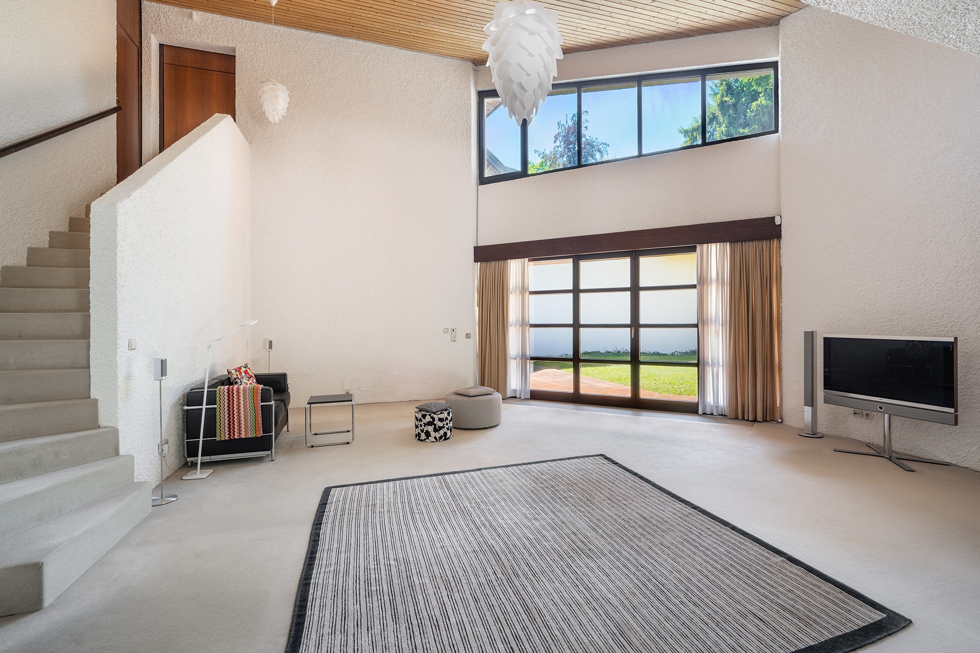 10 Bedroom Villa/Townhouse's Image 8