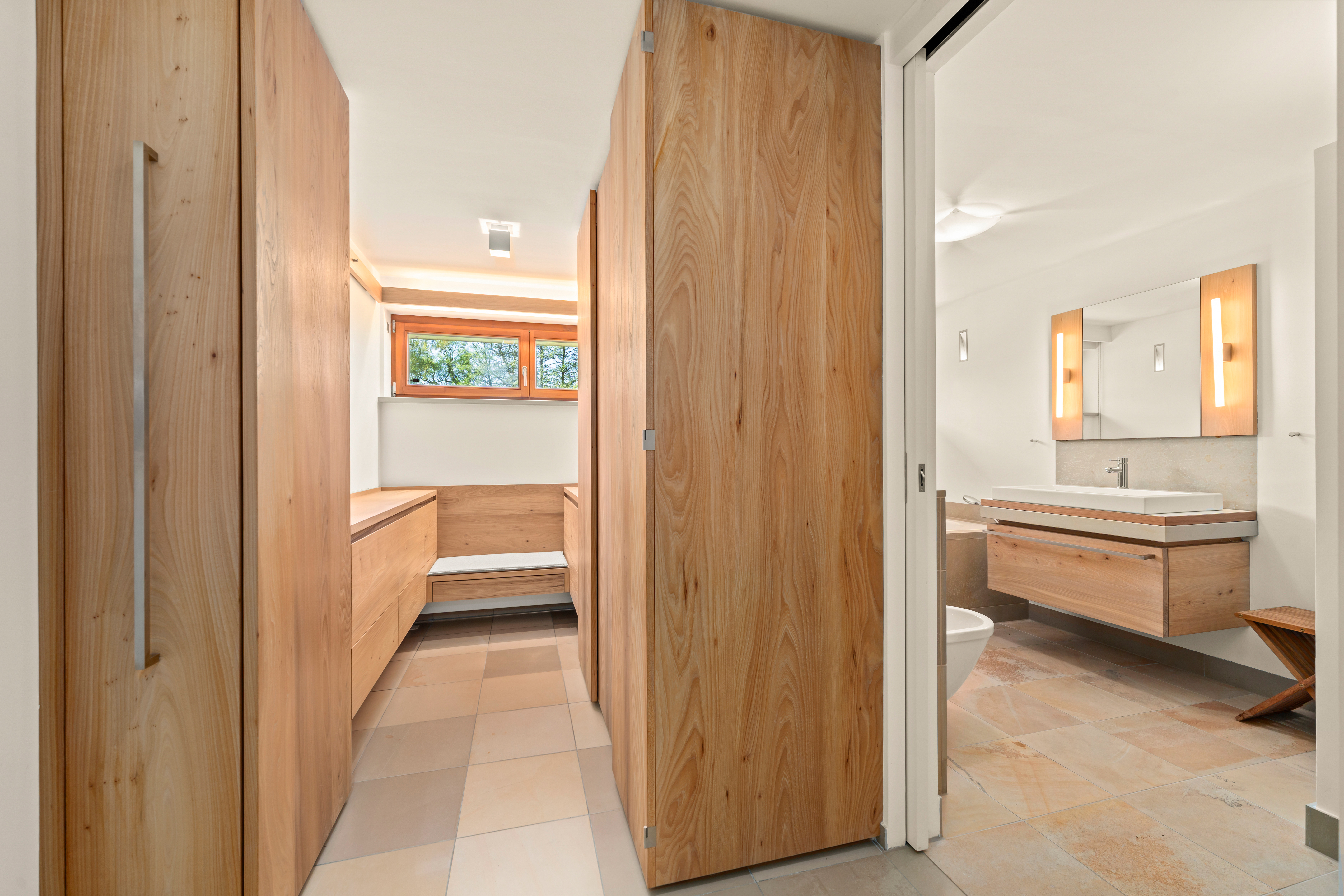 7 Bedroom Villa/Townhouse's Image 8