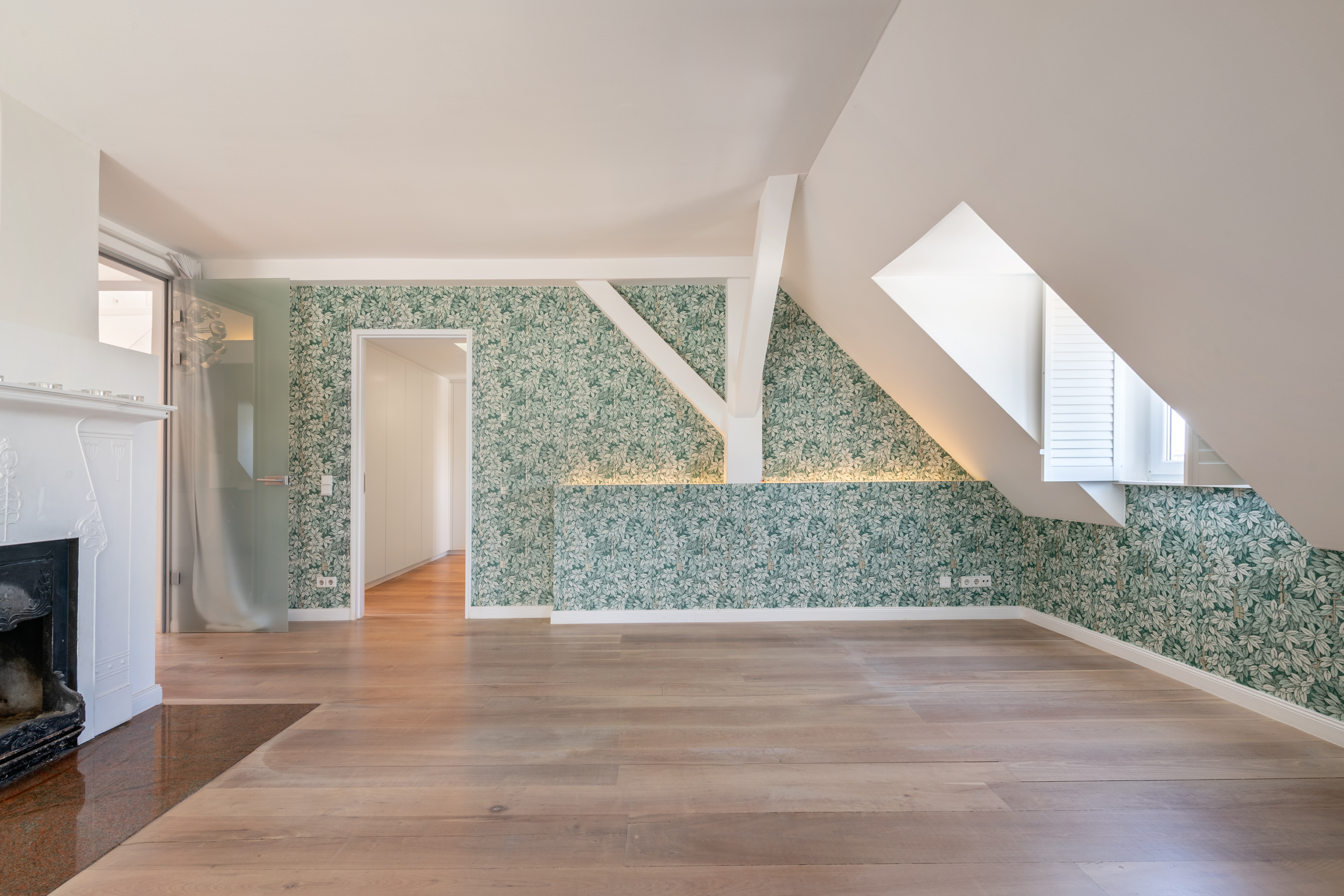 3 Bedroom Apartment/Flat's Image 3