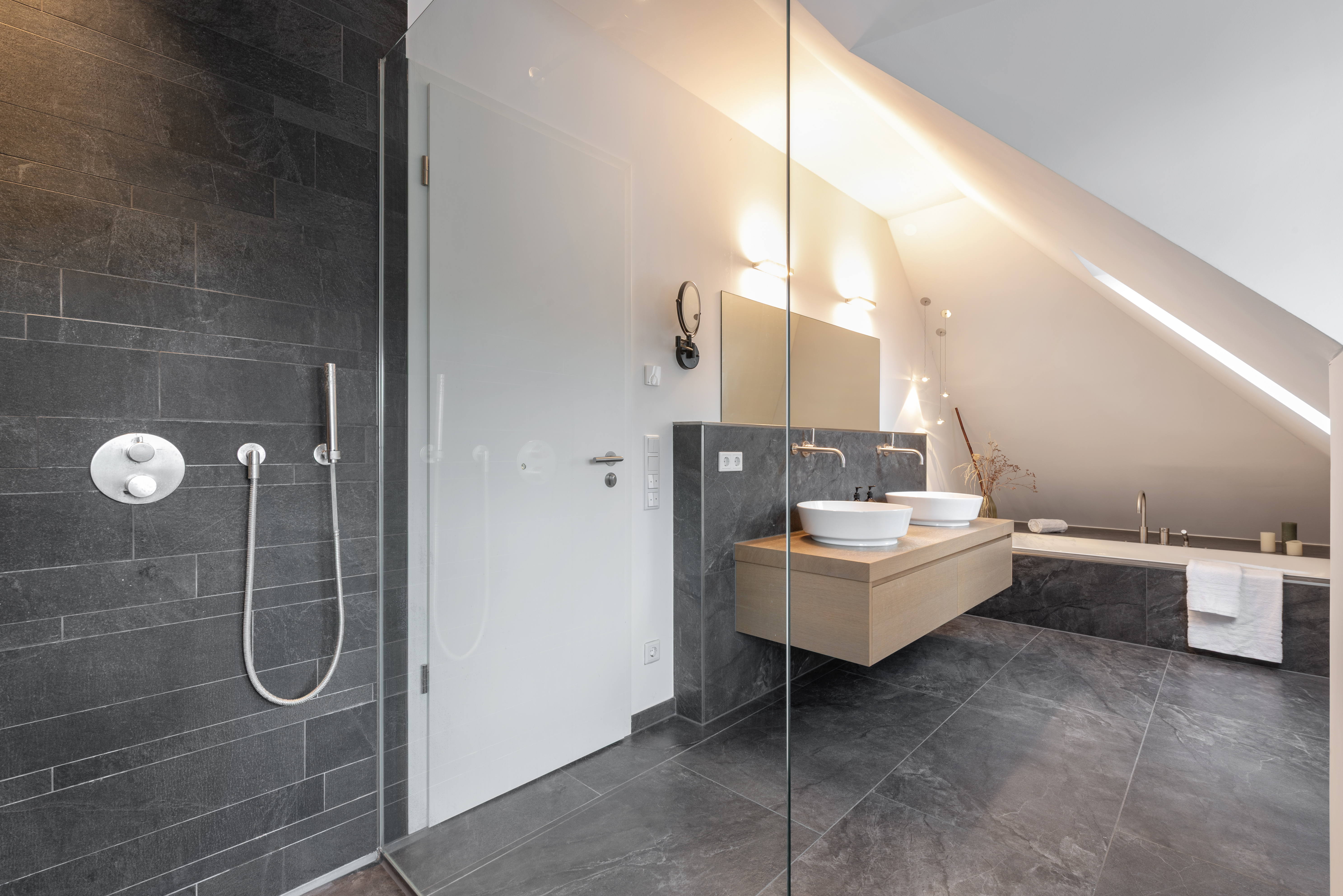2 Bedroom Apartment/Flat's Image 4