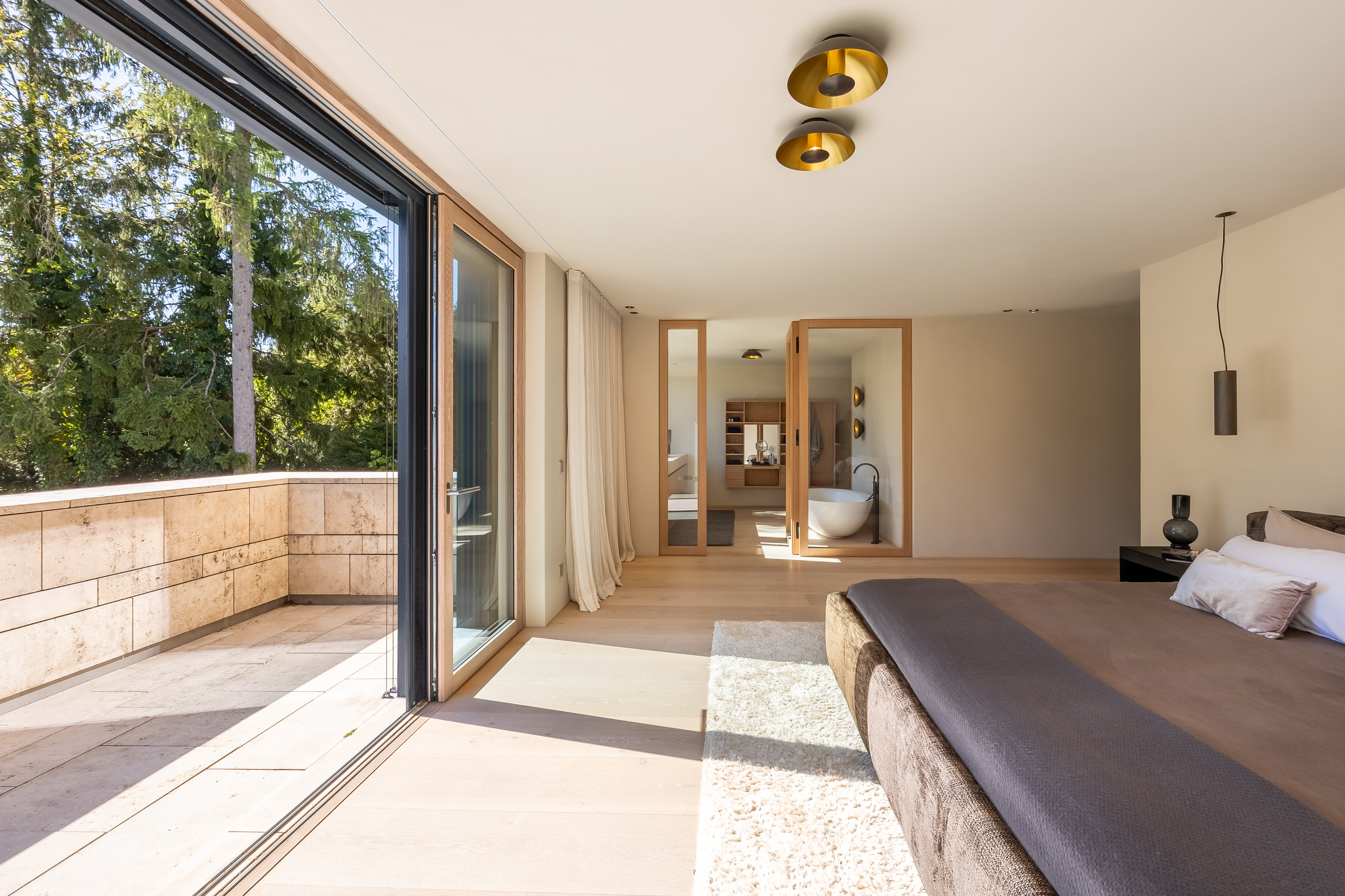 4 Bedroom Single Family Home/House's Image 5