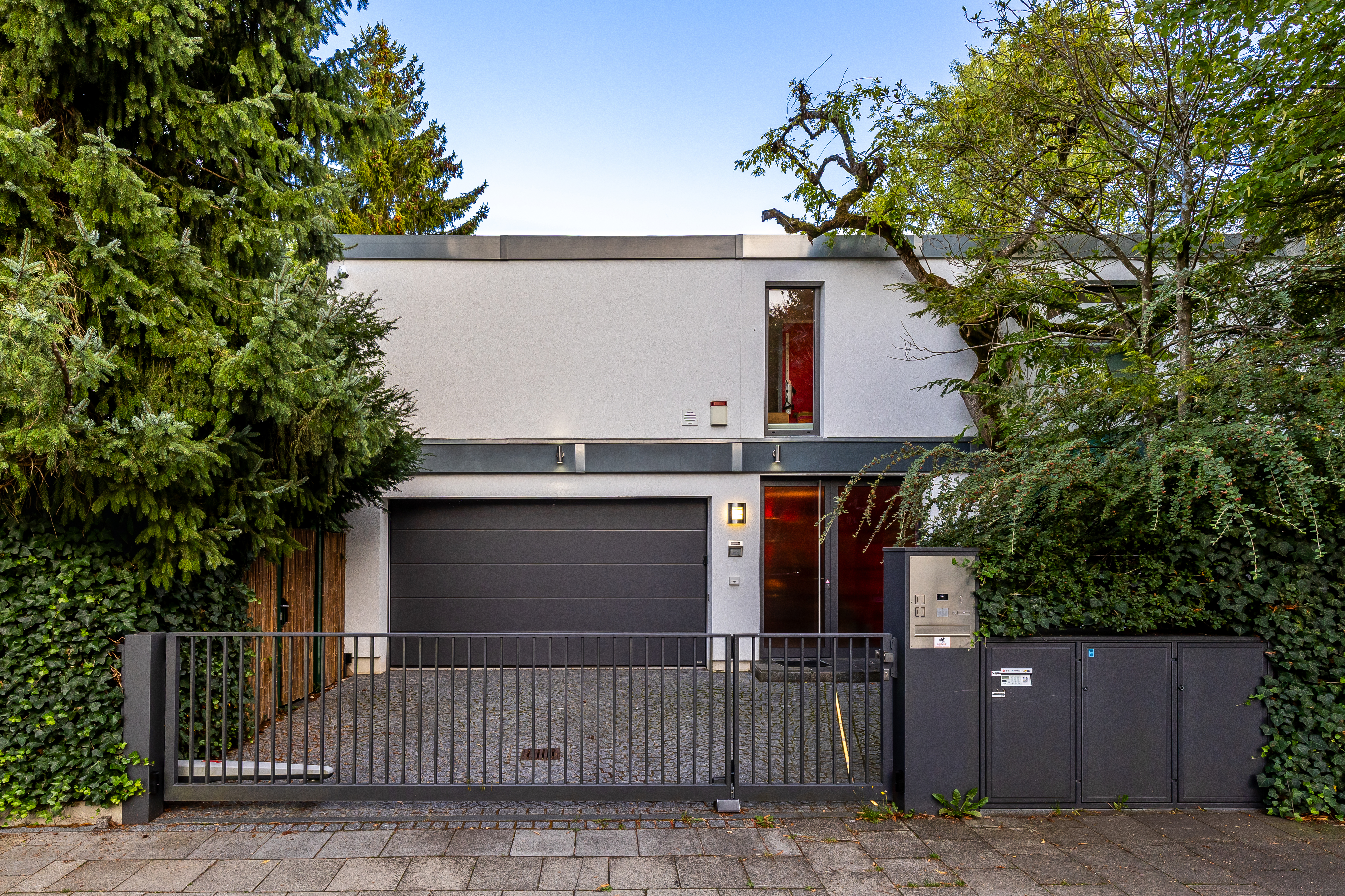 3 Bedroom Single Family Home/House's Image 5