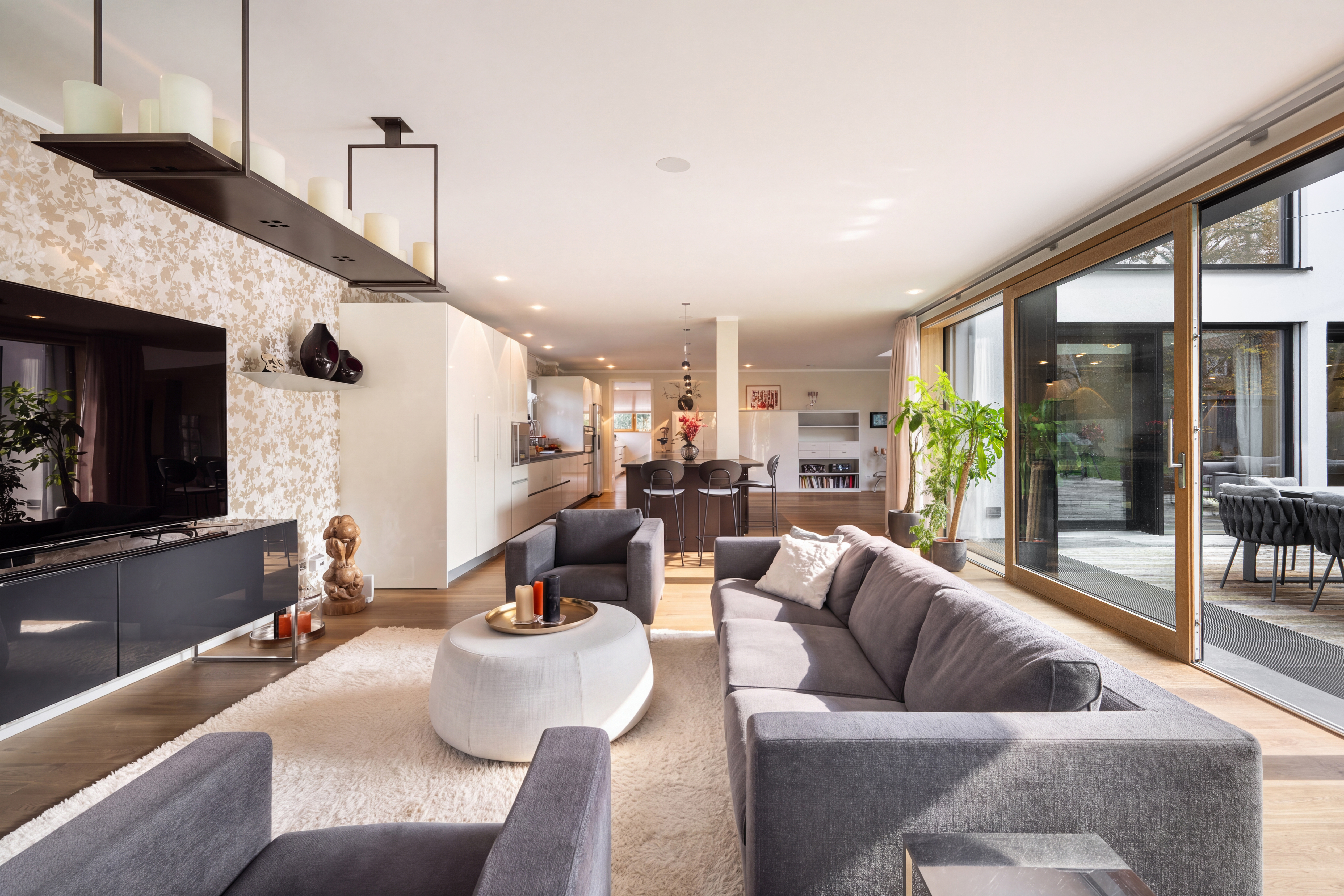 5 Bedroom Villa/Townhouse's Image 4