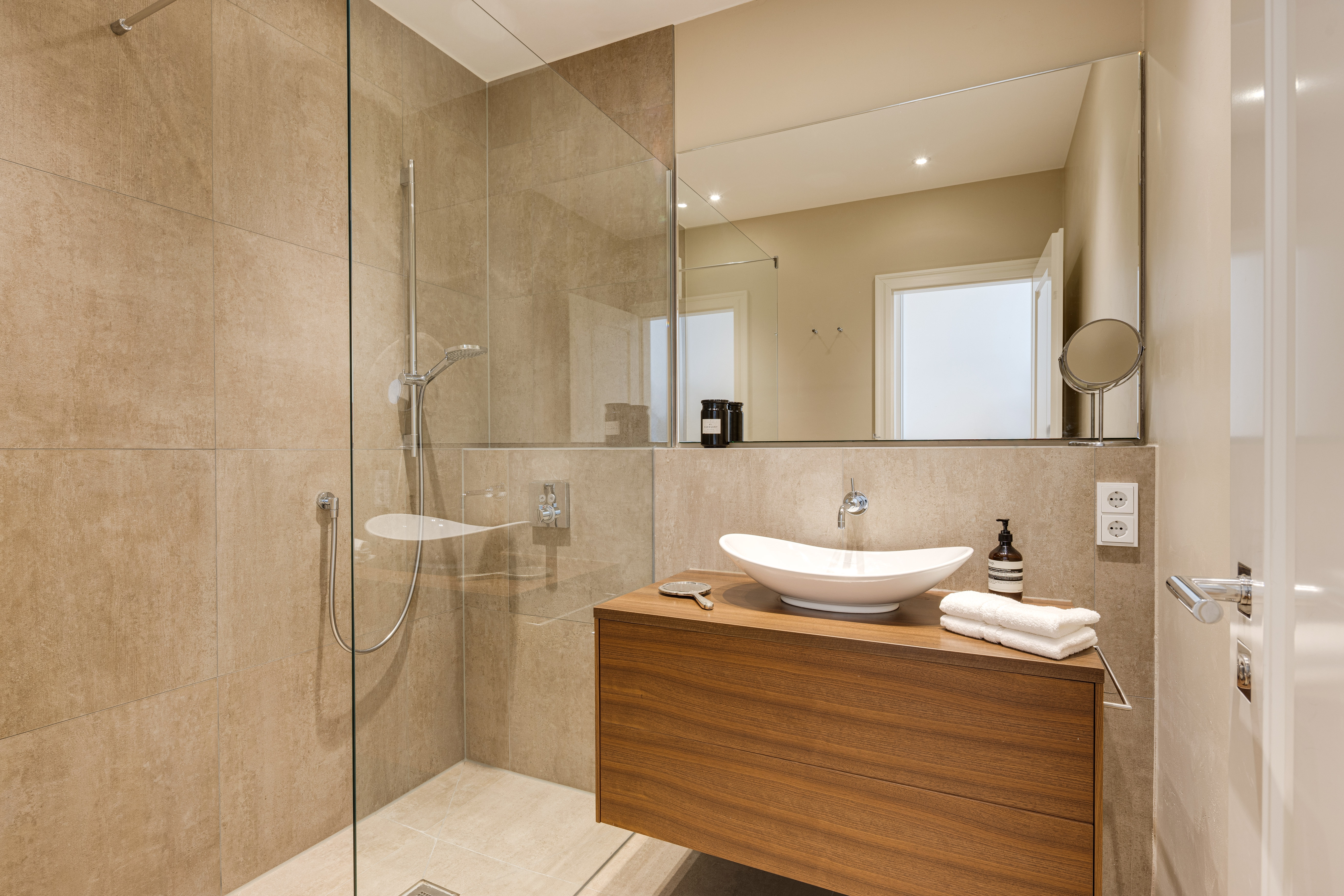 2 Bedroom Apartment/Flat's Image 10