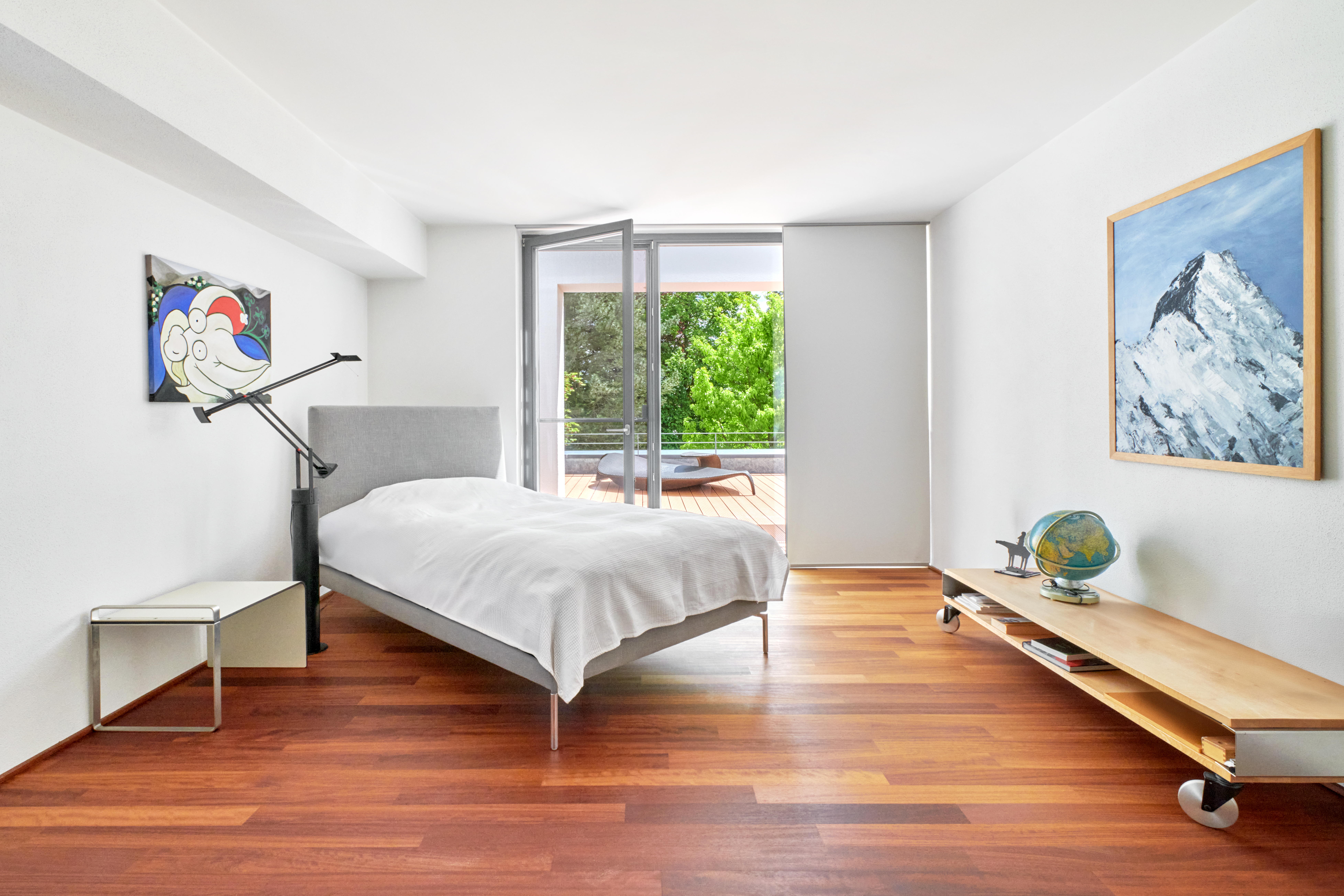 4 Bedroom Single Family Home/House's Image 7