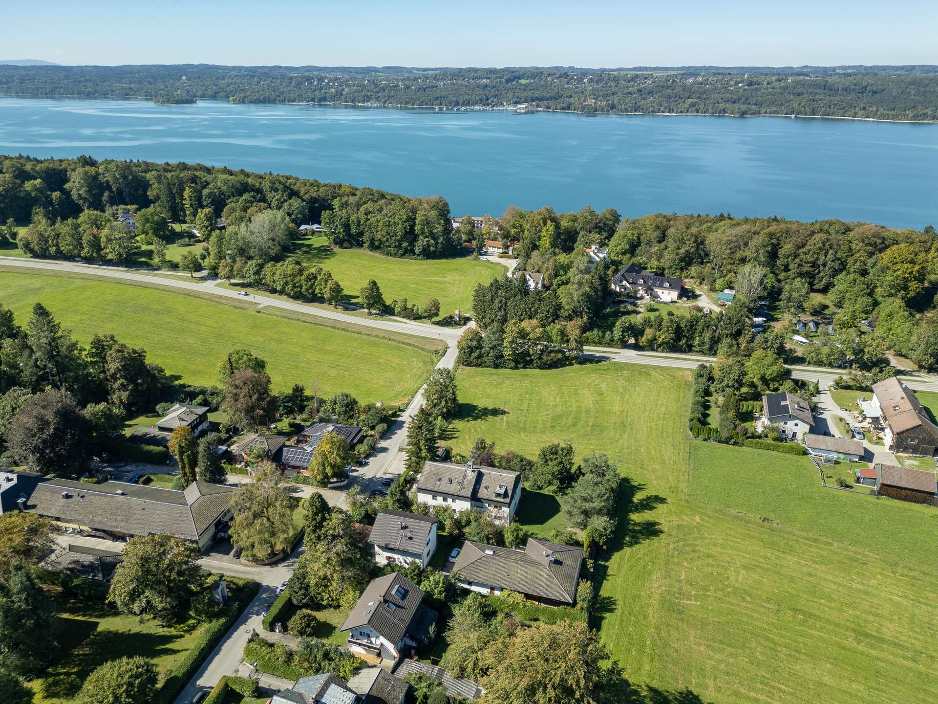 Idyllisches Baugrundstück am Ostufer des Starnberger Sees - Bild 1