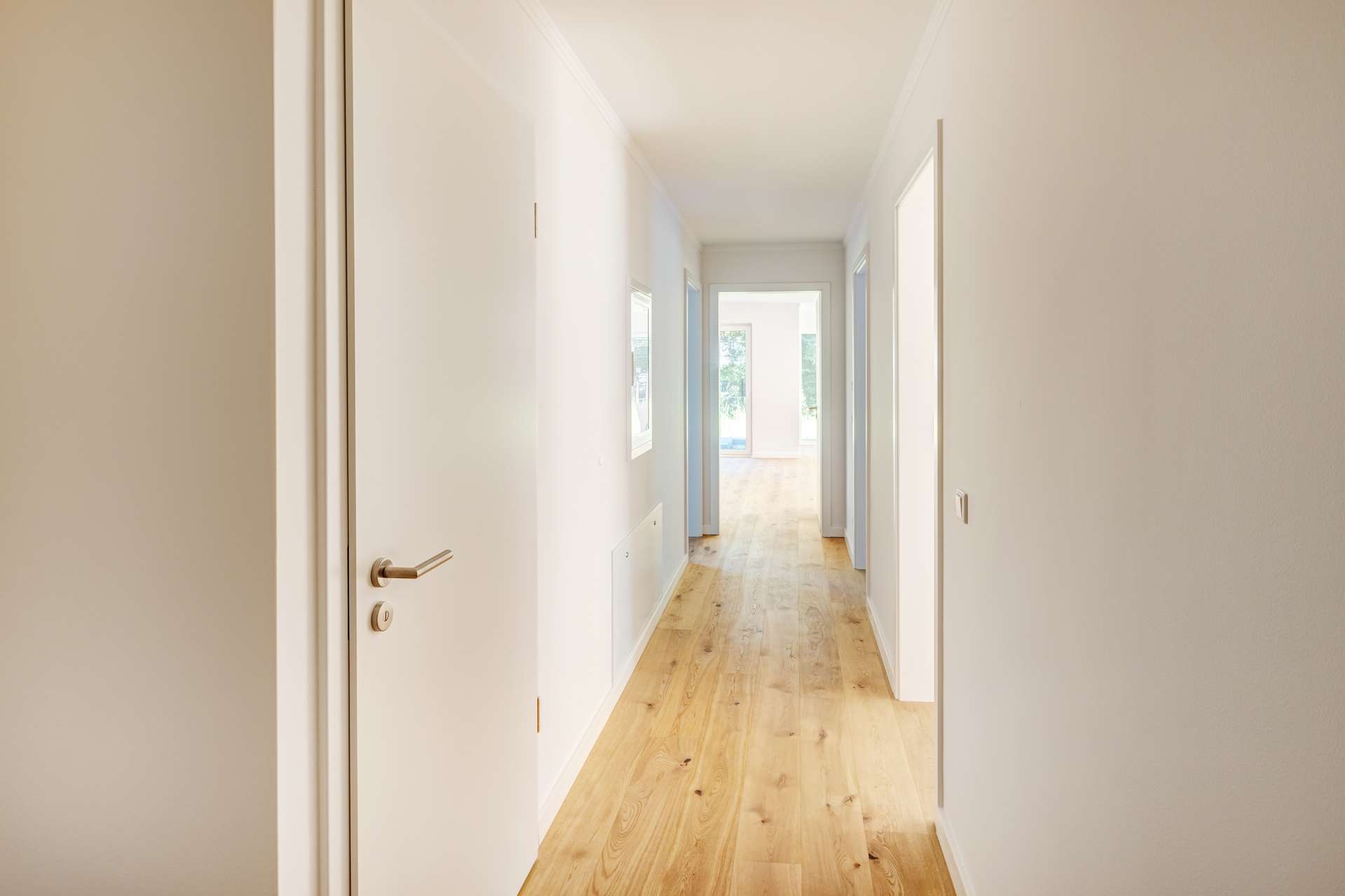 Bezugsfertige Familienwohnung mit großem Garten - Bild 8