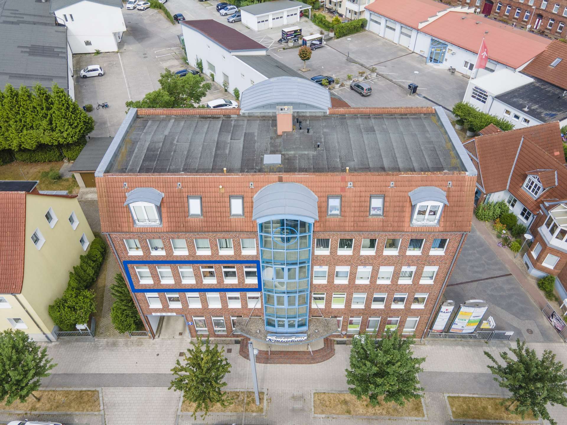 Büroräume im 2. Obergeschoss mit Aufzug zu vermieten