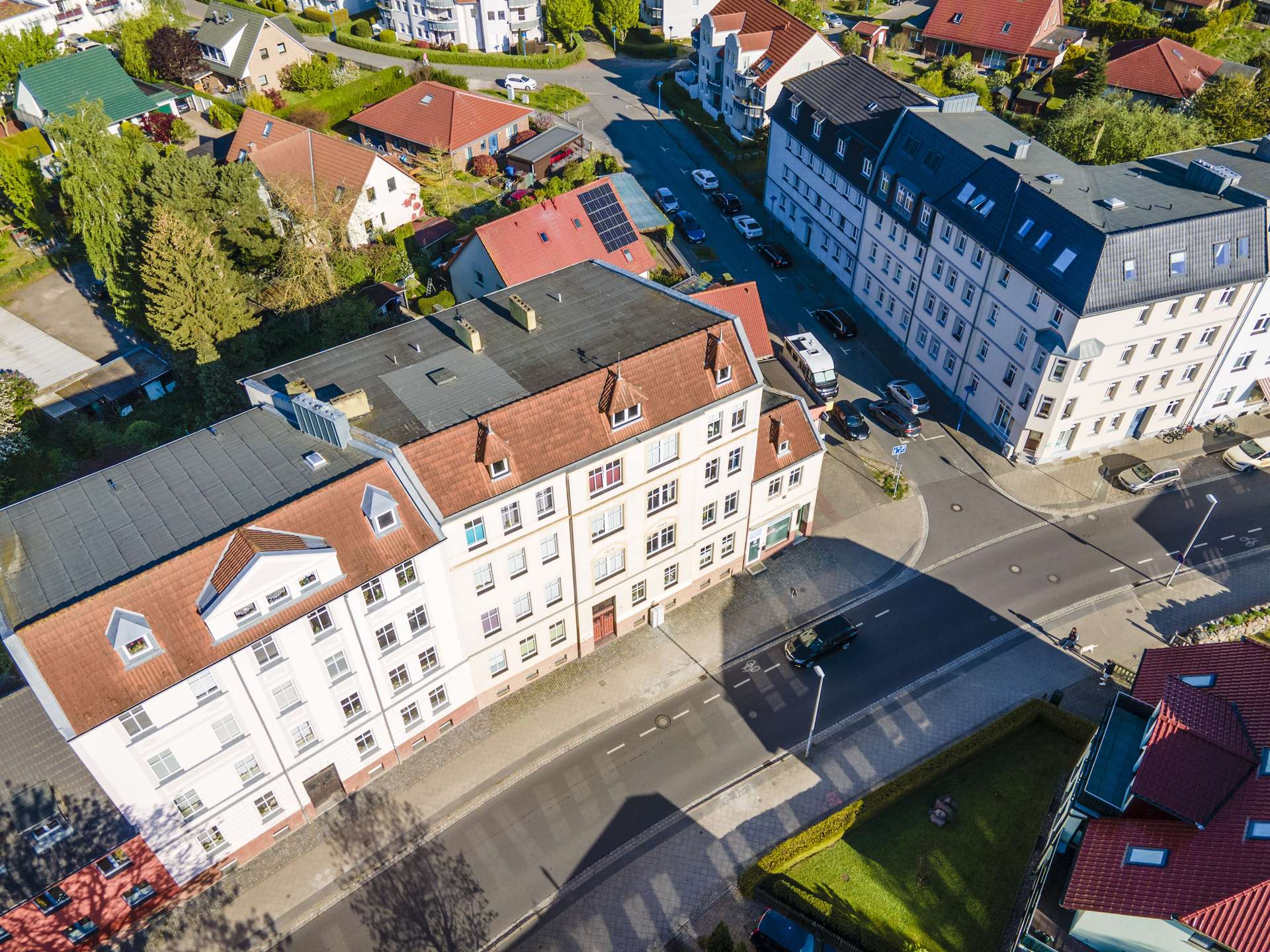 Mehrfamilienhaus - in ruhiger Lage - 10 Einheiten
