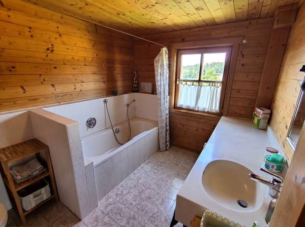 Badezimmer EG 01