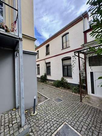 JUNG VON HAUS