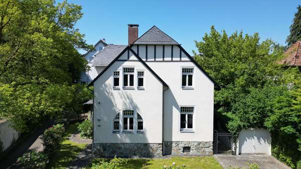 JUNG VON HAUS