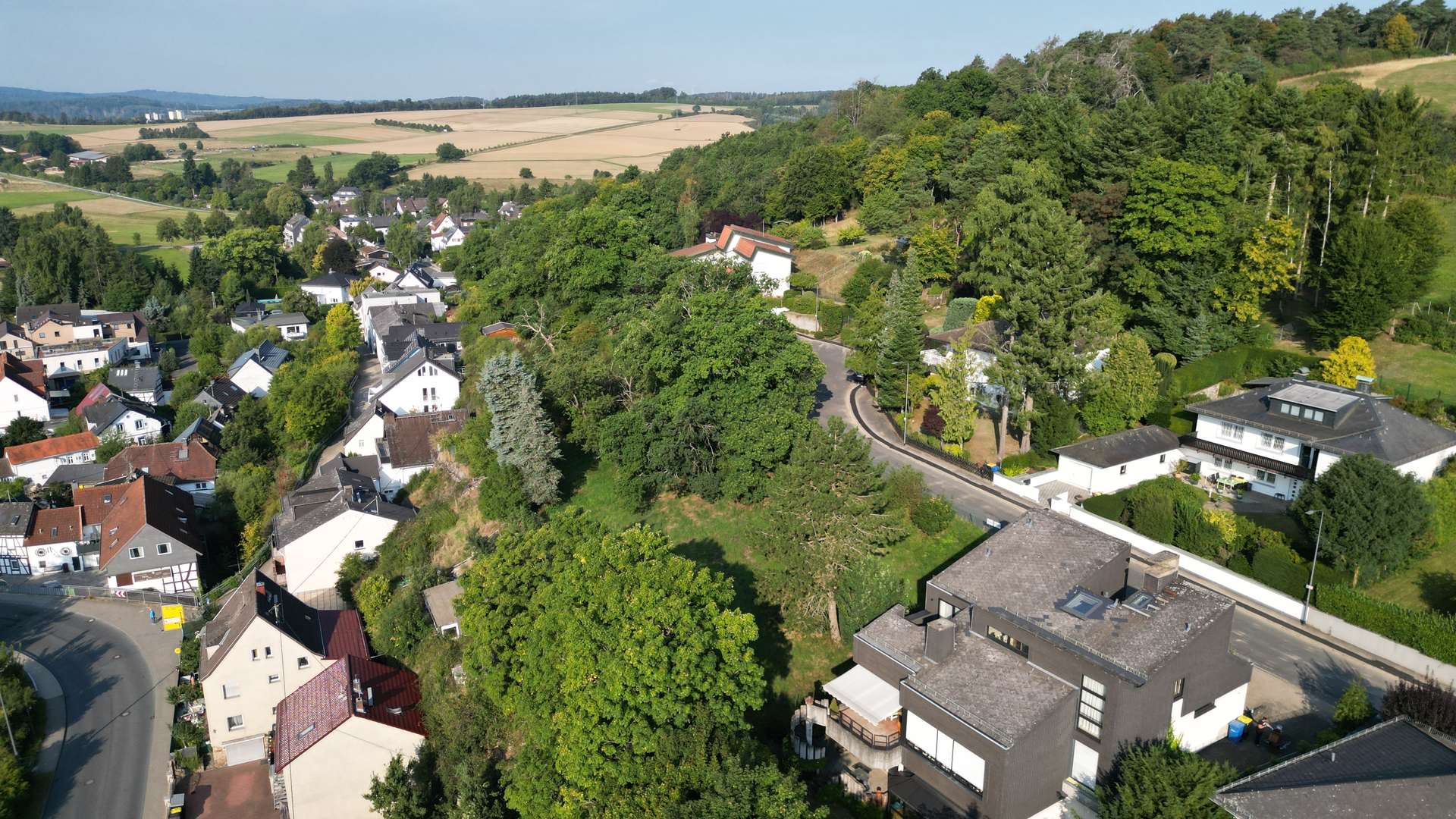 Grundstück
