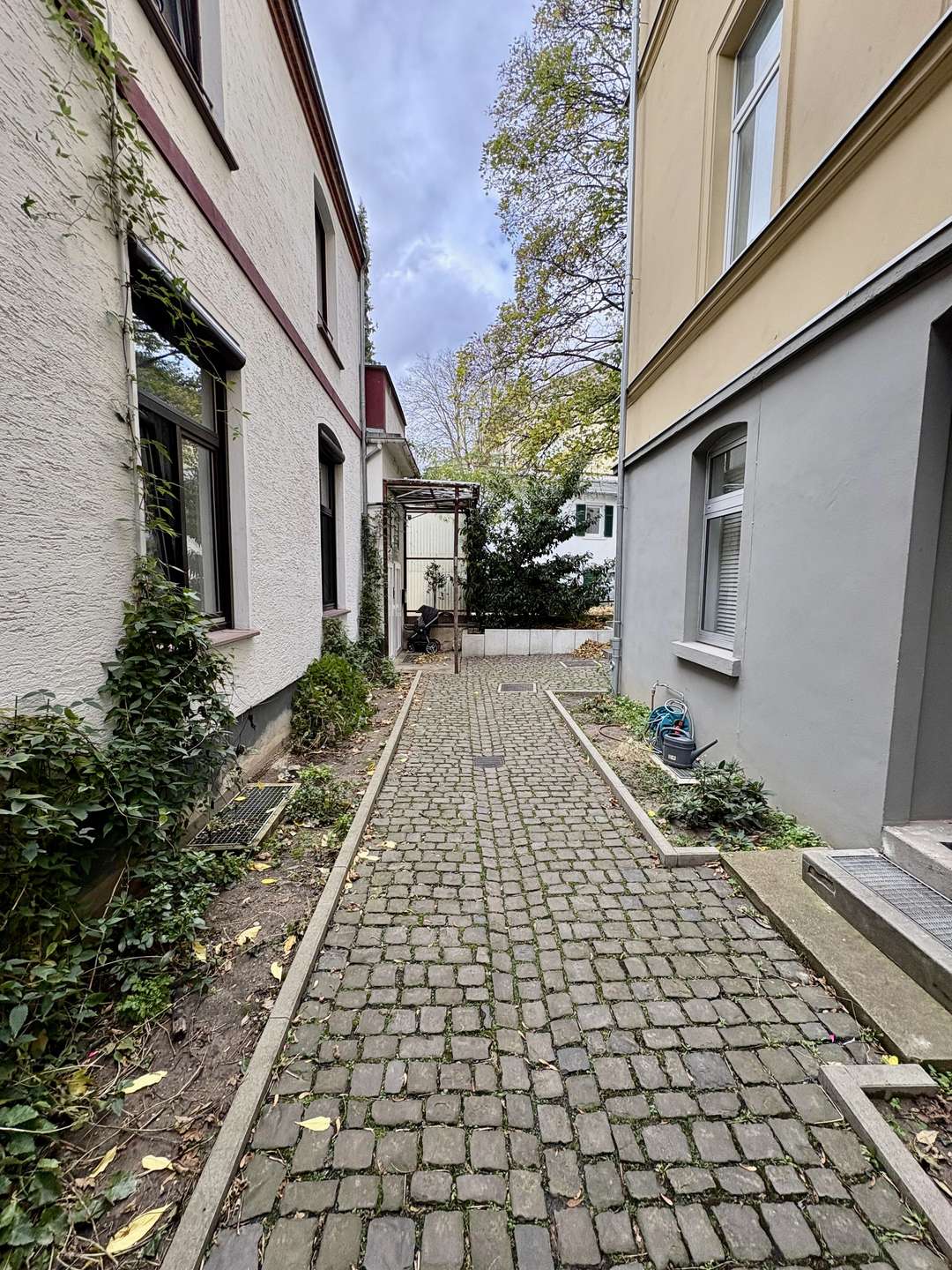 JUNG VON HAUS