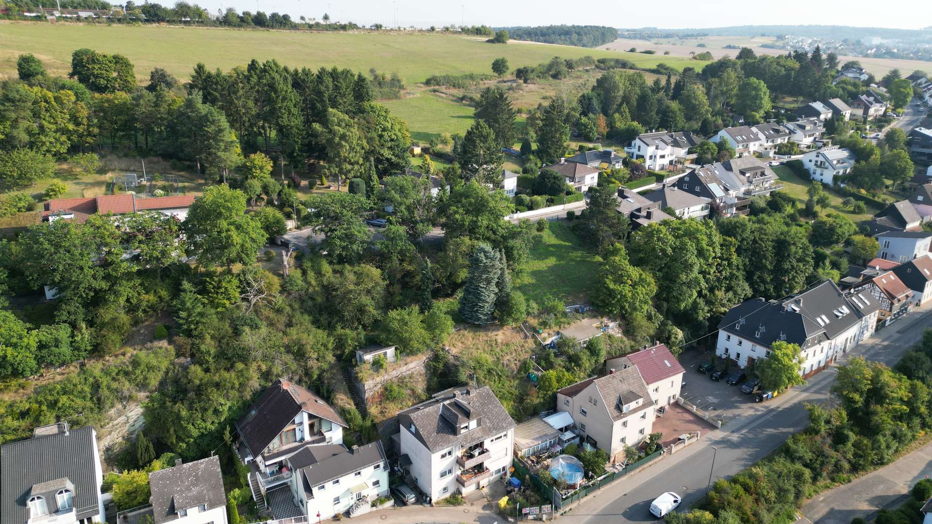 Grundstück