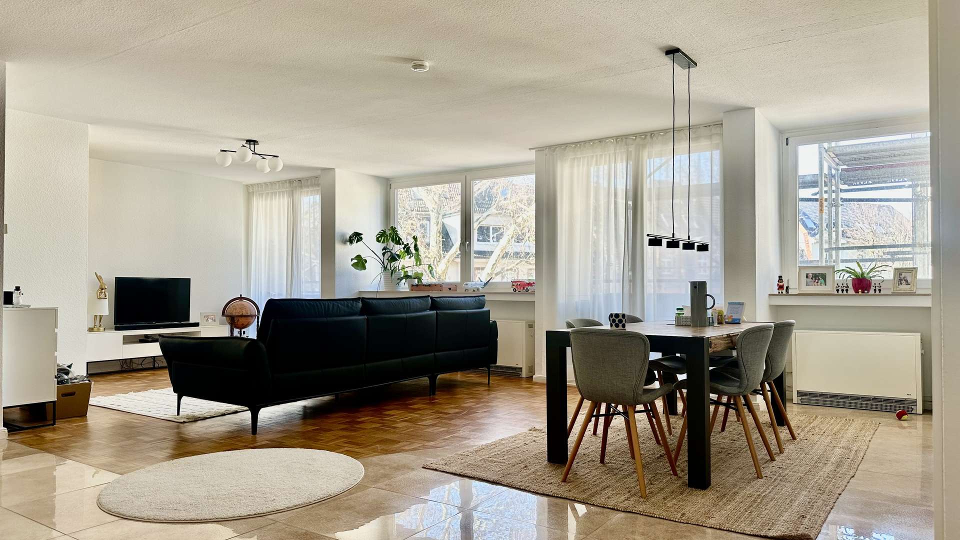 JUNG VON HAUS