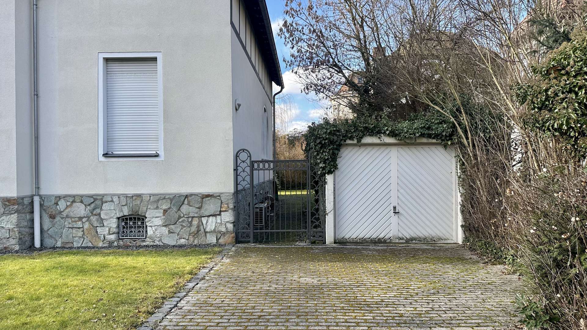 JUNG VON HAUS