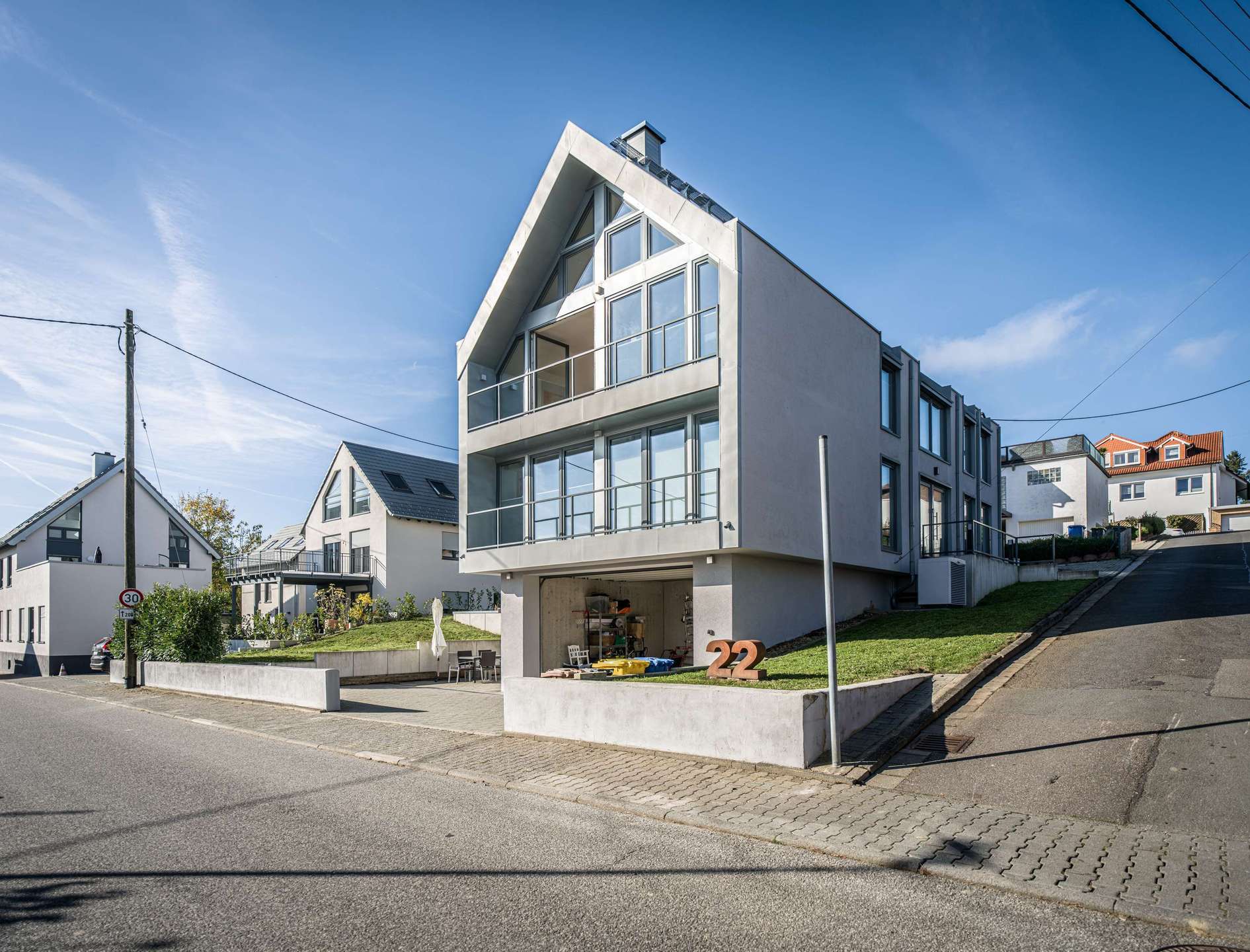 JUNG VON HAUS