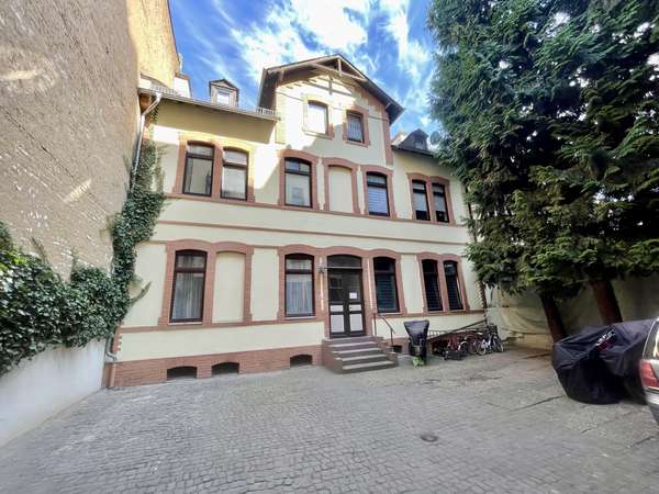 JUNG VON HAUS