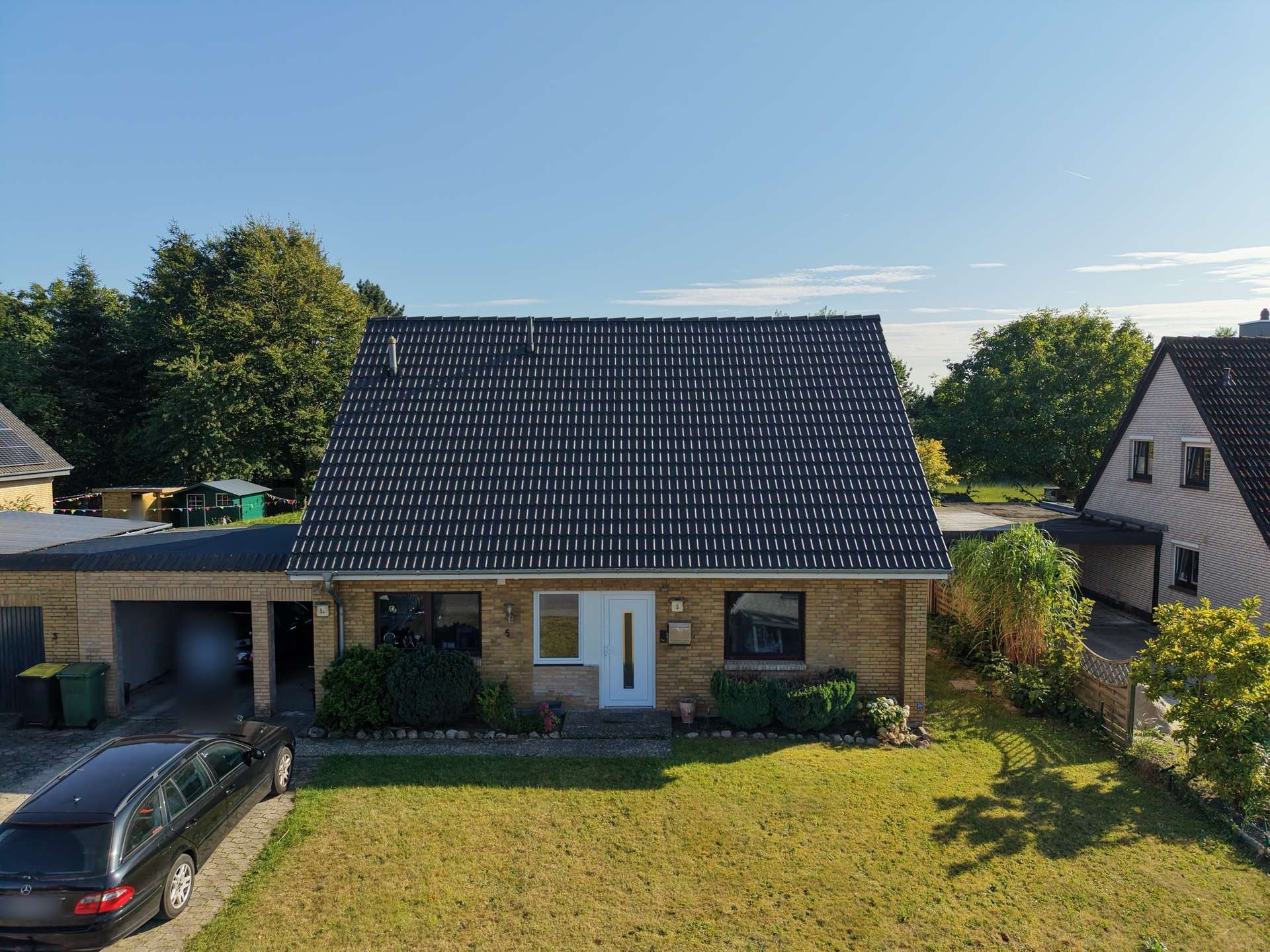 Gepflegtes Zweifamilienhaus in Gammellund – zwei vermietete Wohneinheiten mit eigenem Zugang
